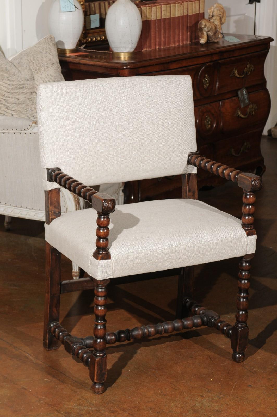 Pair of Italian Baroque Style Oak Armchairs with Bobbin Legs and New Upholstery In Good Condition In Atlanta, GA