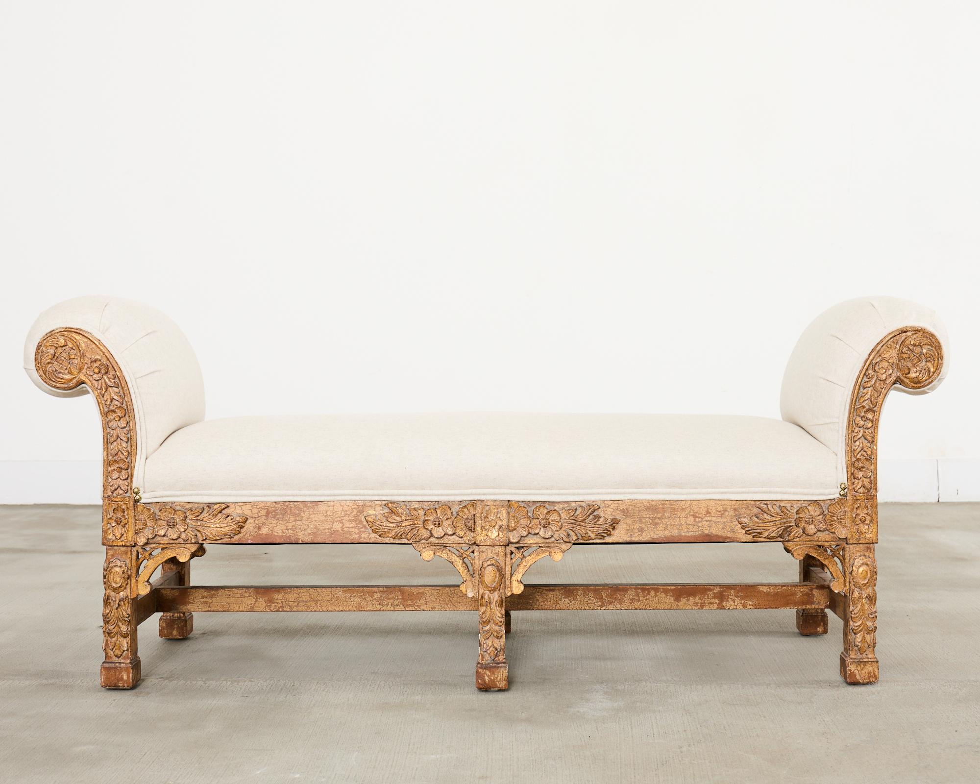 Paar italienische Barock-Stil Scroll Arm Bänke 5 Ft. im Angebot 7