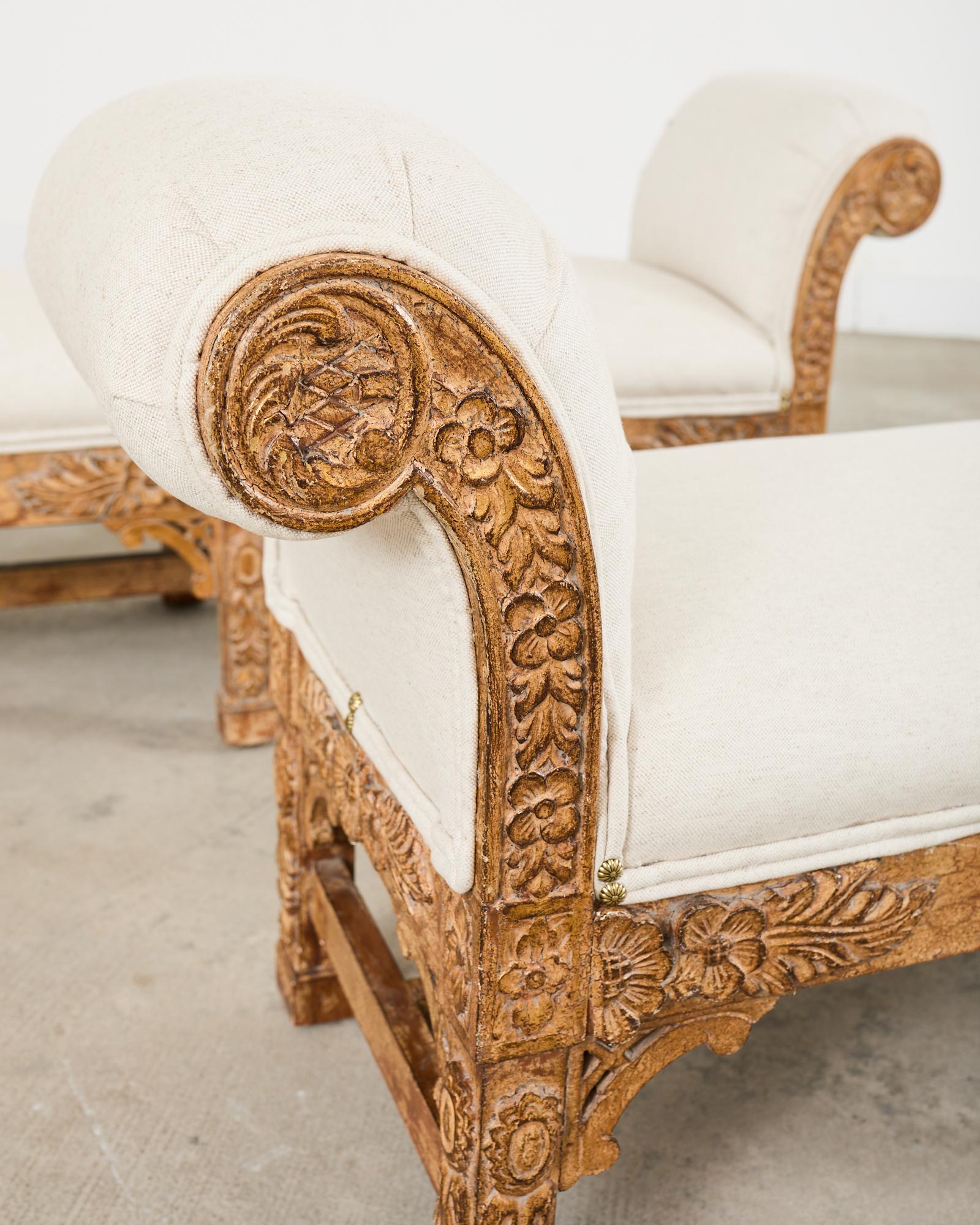 Paar italienische Barock-Stil Scroll Arm Bänke 5 Ft. im Angebot 12