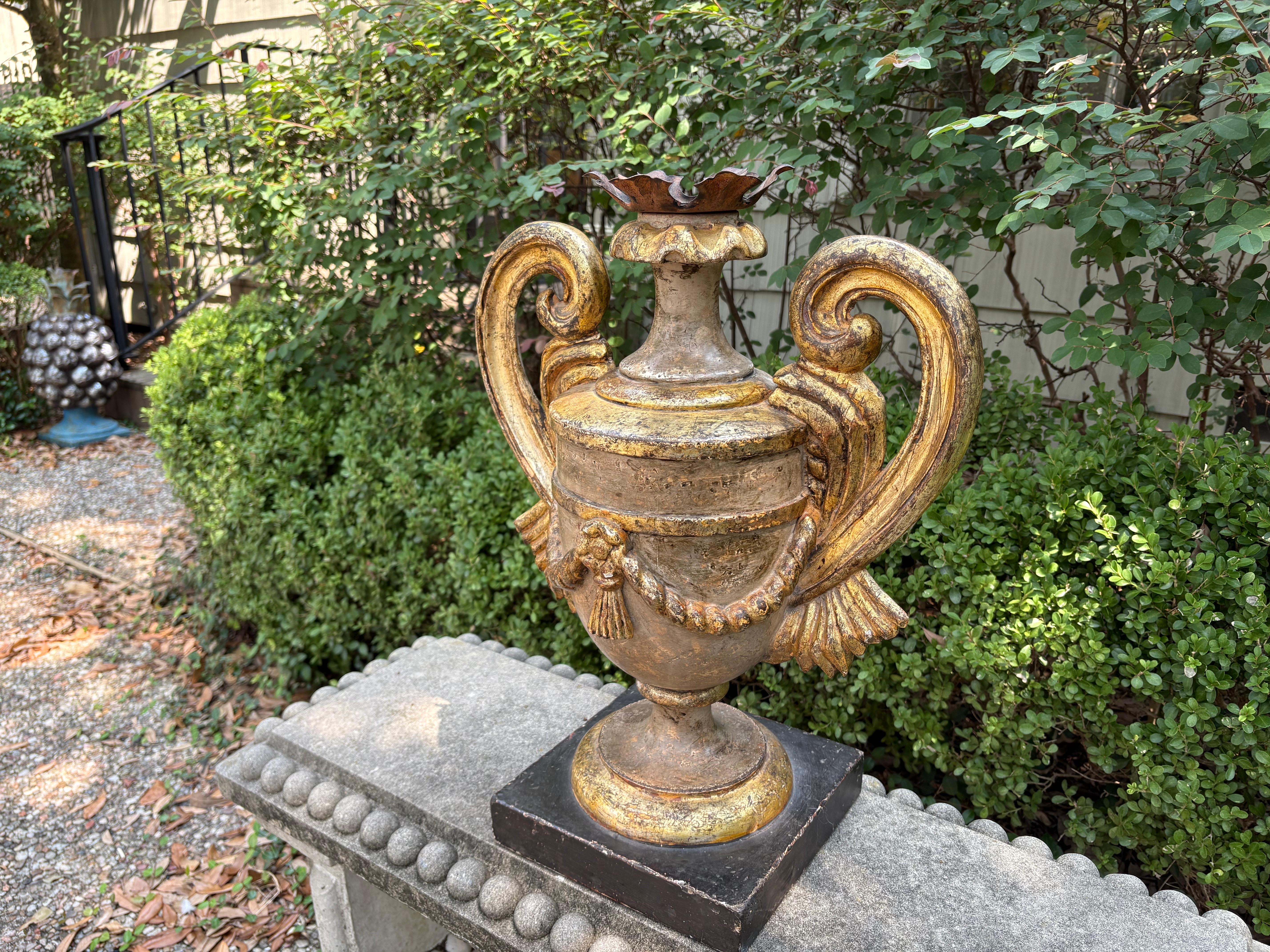 Pair Of Italian Baroque Style Urns For Sale 3