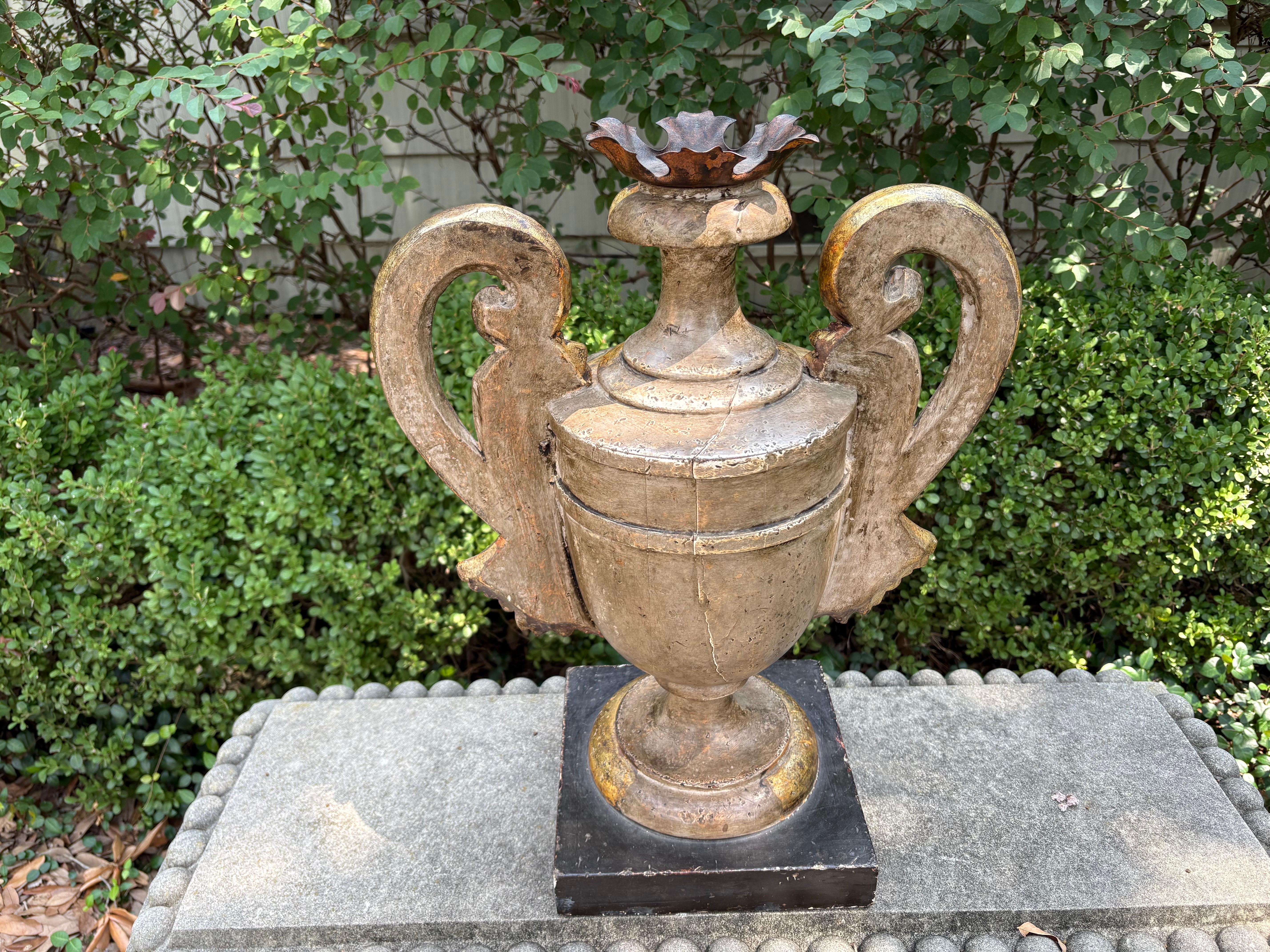 Pair Of Italian Baroque Style Urns For Sale 4