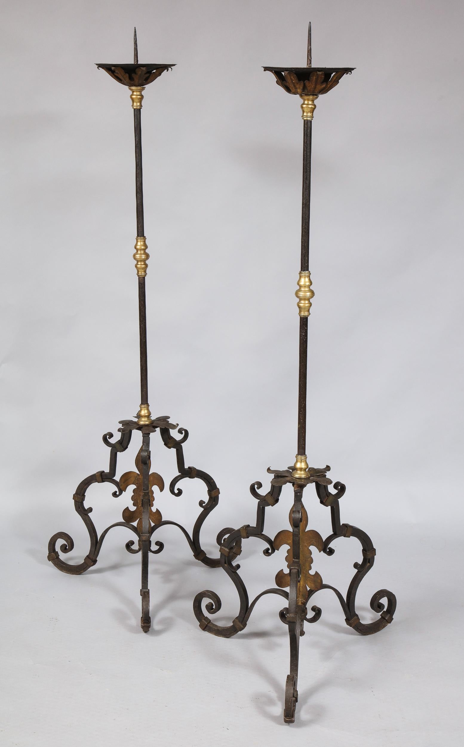 Pair of Italian Baroque Torcheres 1