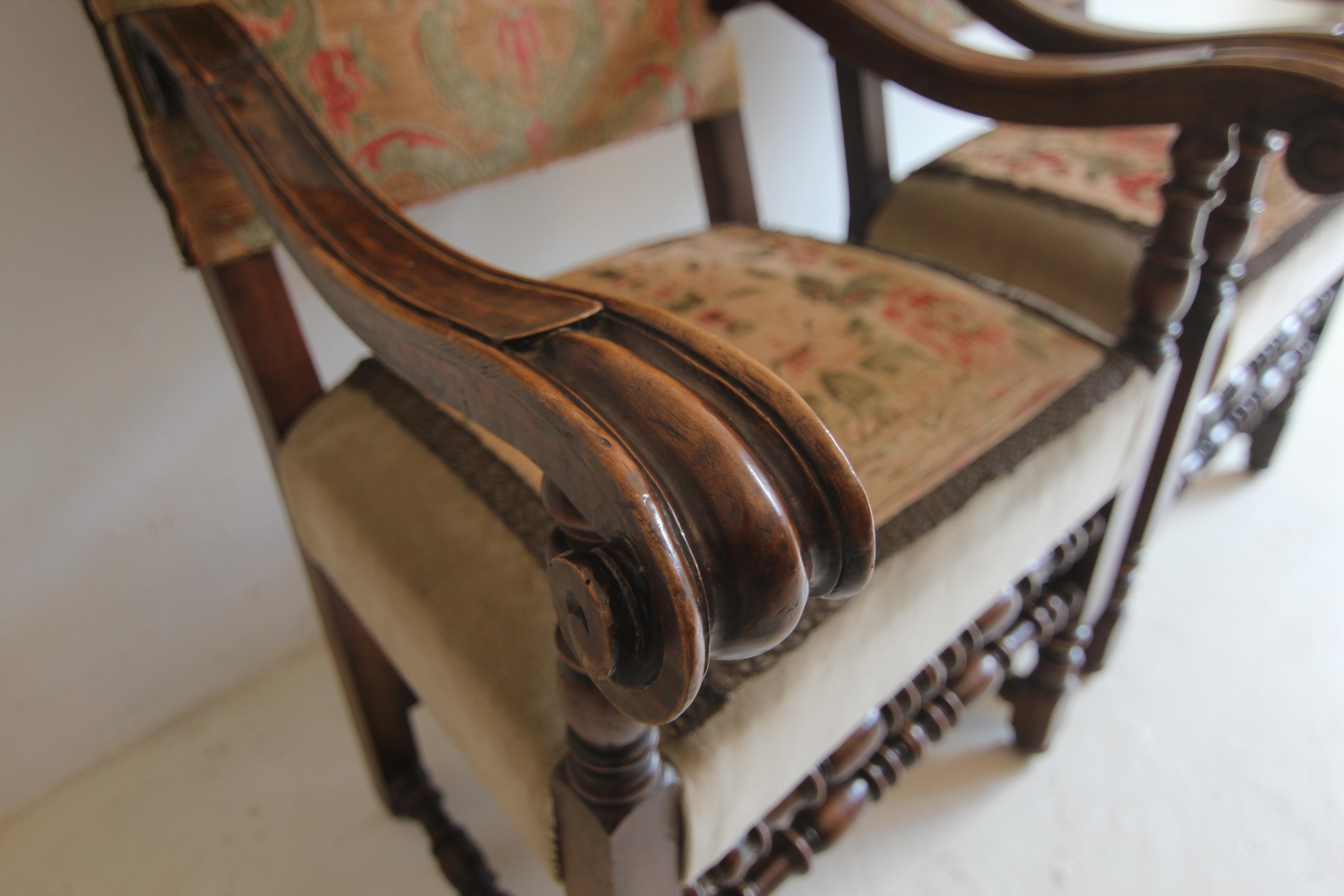 Pair of Italian Baroque Walnut Armchairs For Sale 11