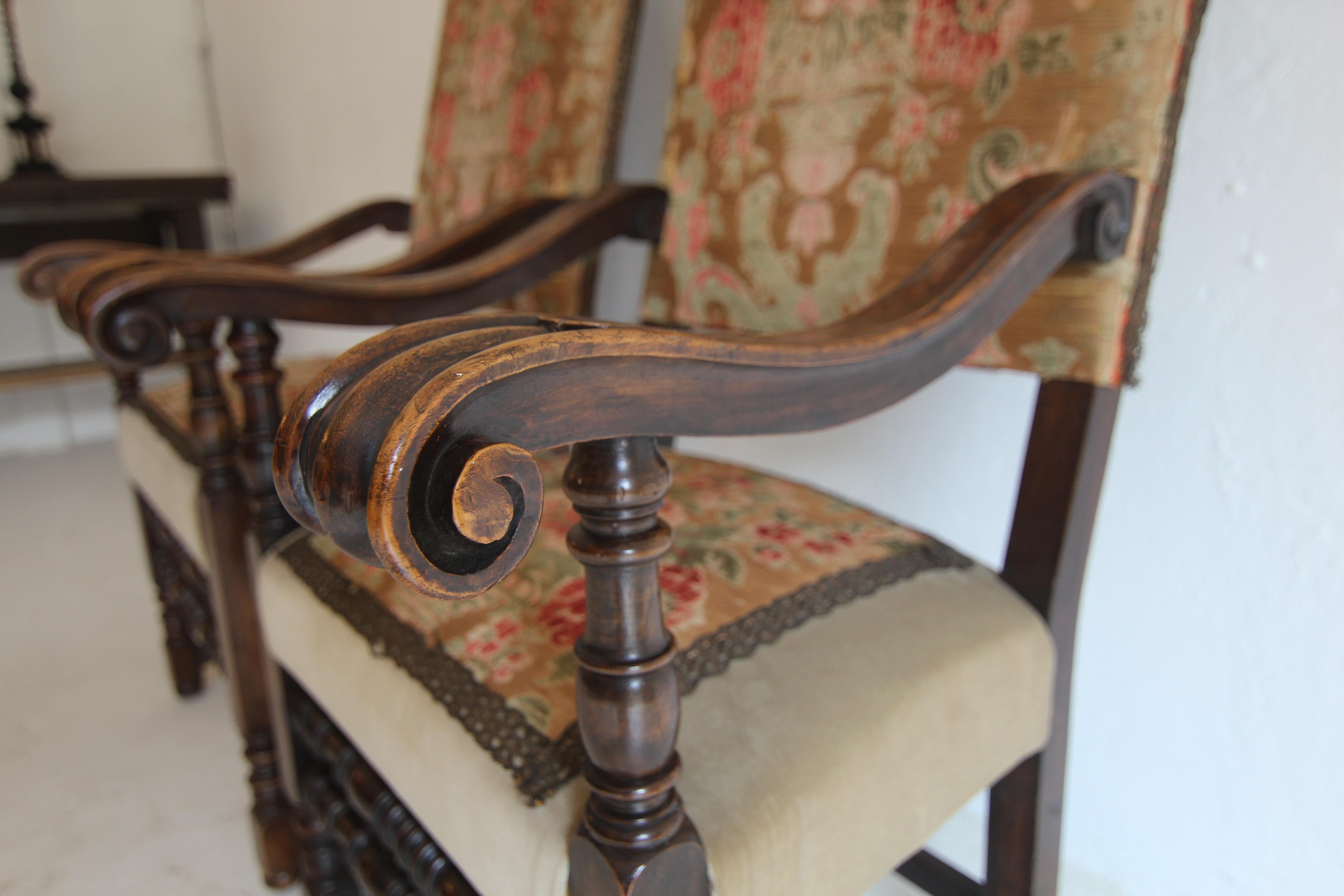 Pair of Italian Baroque Walnut Armchairs For Sale 5