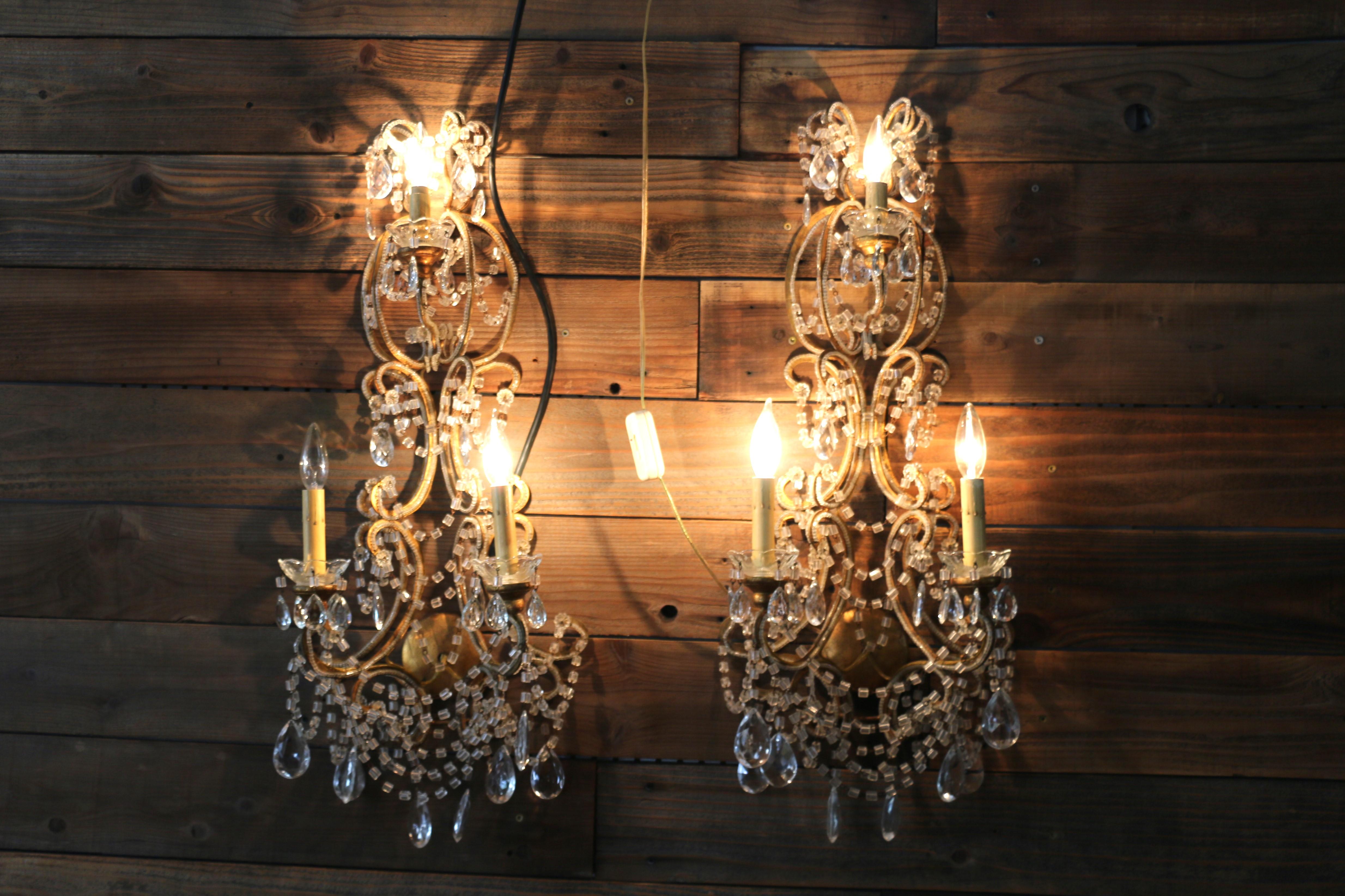 Paire d'appliques italiennes à trois lumières perlées, vers 1940 en vente 9