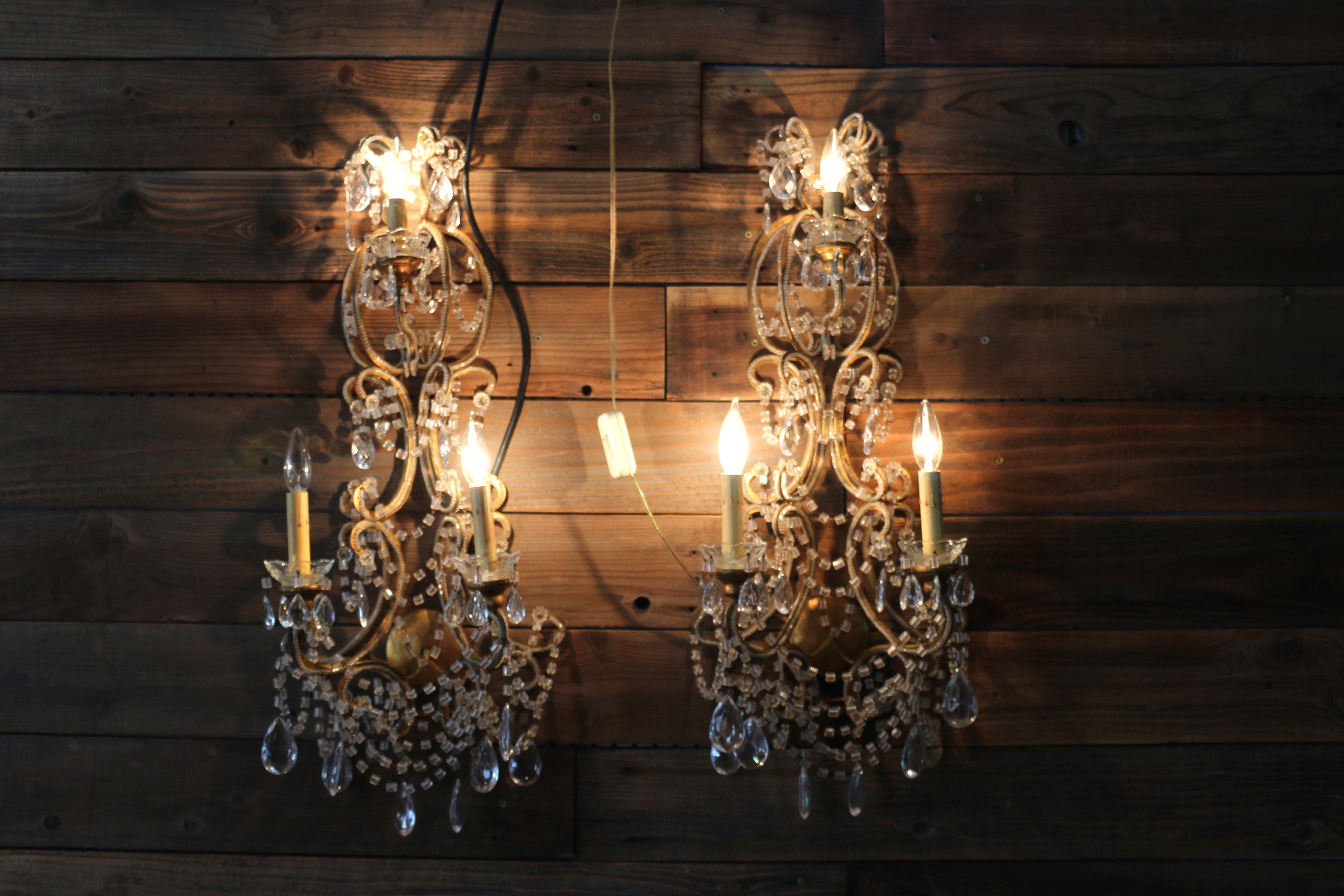 Paire d'appliques italiennes à trois lumières perlées, vers 1940 en vente 10