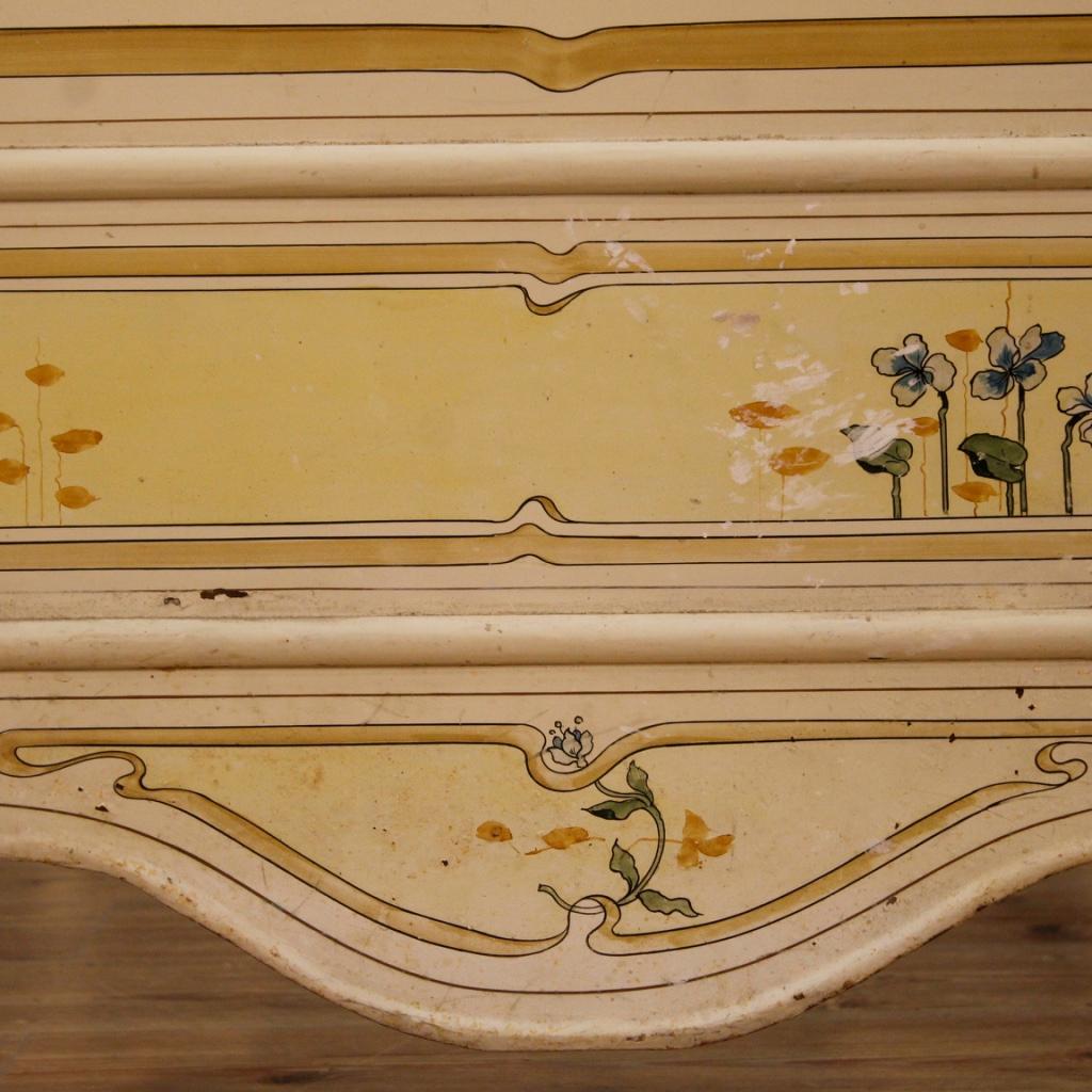 Art Nouveau Pair of Italian Beds in Lacquered and Painted Iron from 20th Century