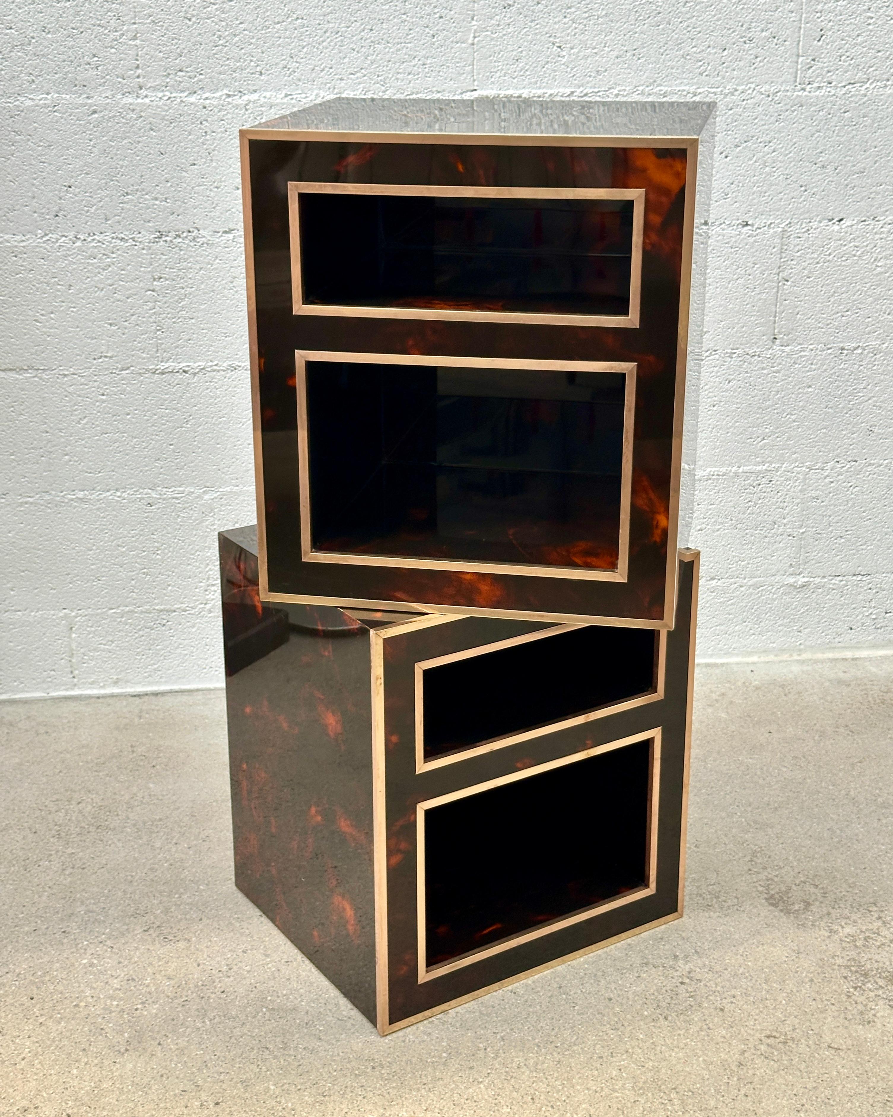 Pair of Italian bedside tables 1970. stamped (ND) Made in Italy. lacquer brass For Sale 4