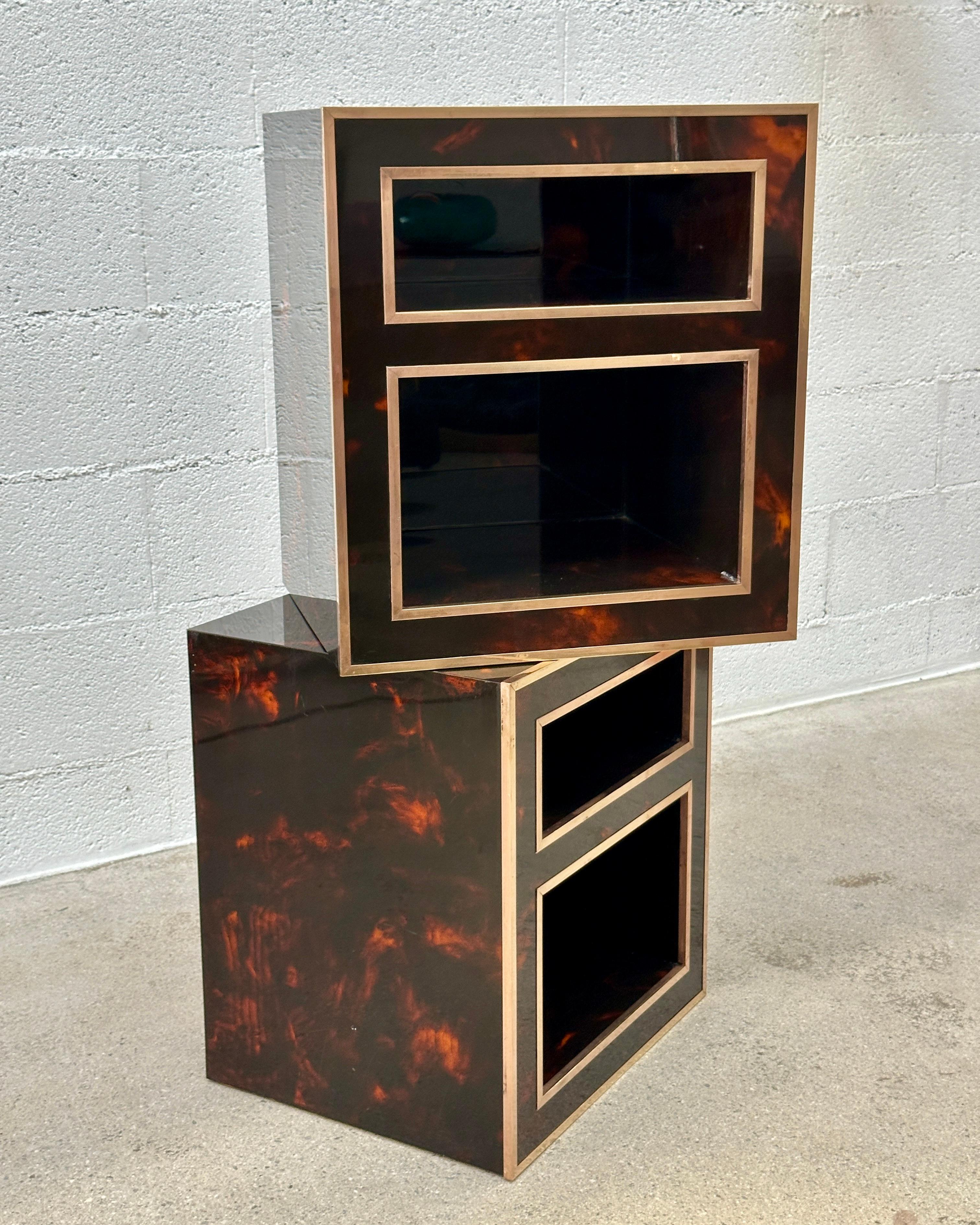 Pair of vintage Italian bedside tables, circa 1970s, tortoiseshell lacquer with brass frames, stamped “ND - Made in Italy” 

Very chic pair of bedside tables