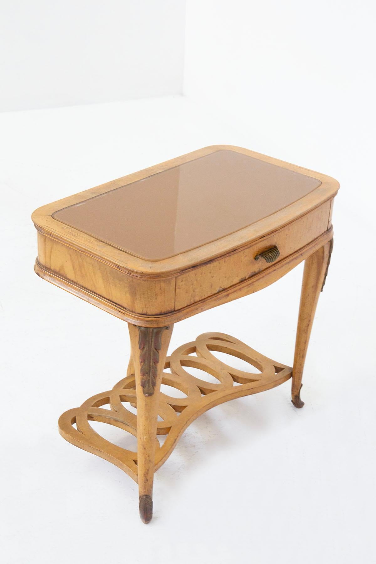 Pair of Italian Bedside Tables Attributed to Paolo Buffa in Brass and Glass In Good Condition In Milano, IT