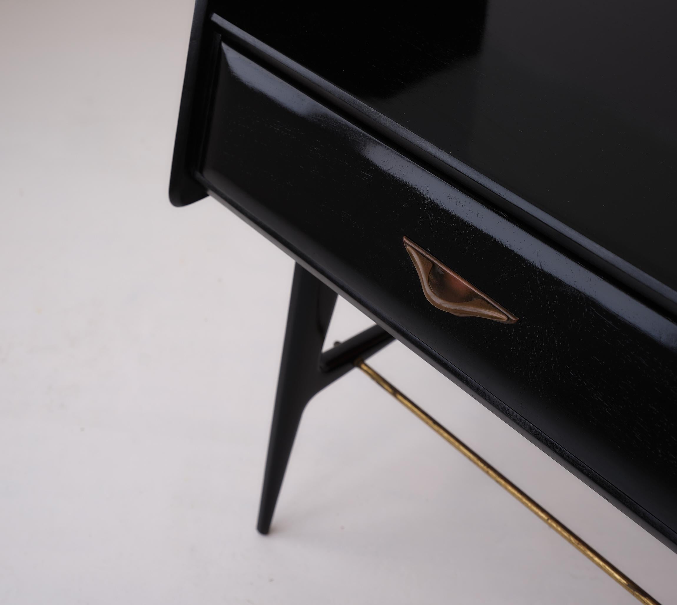 Pair of Italian Bedside Tables in Black Lacquered Wood Glass Shelf and Brass 1