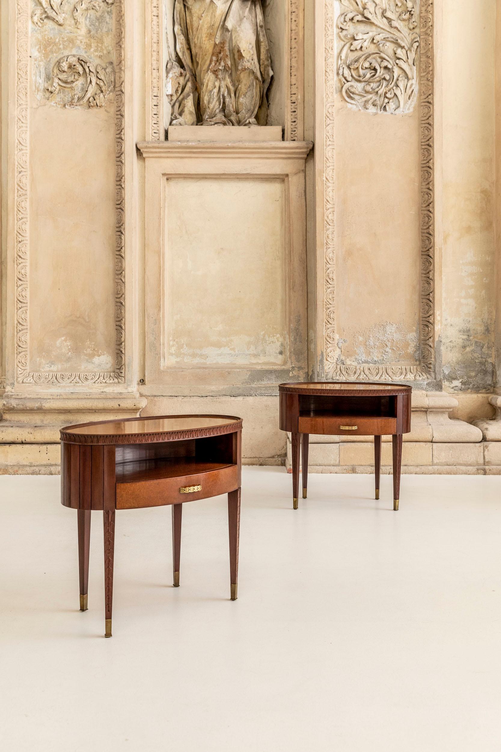 Mid-20th Century Pair of Italian Bedsides Table Attributed to Paolo Buffa