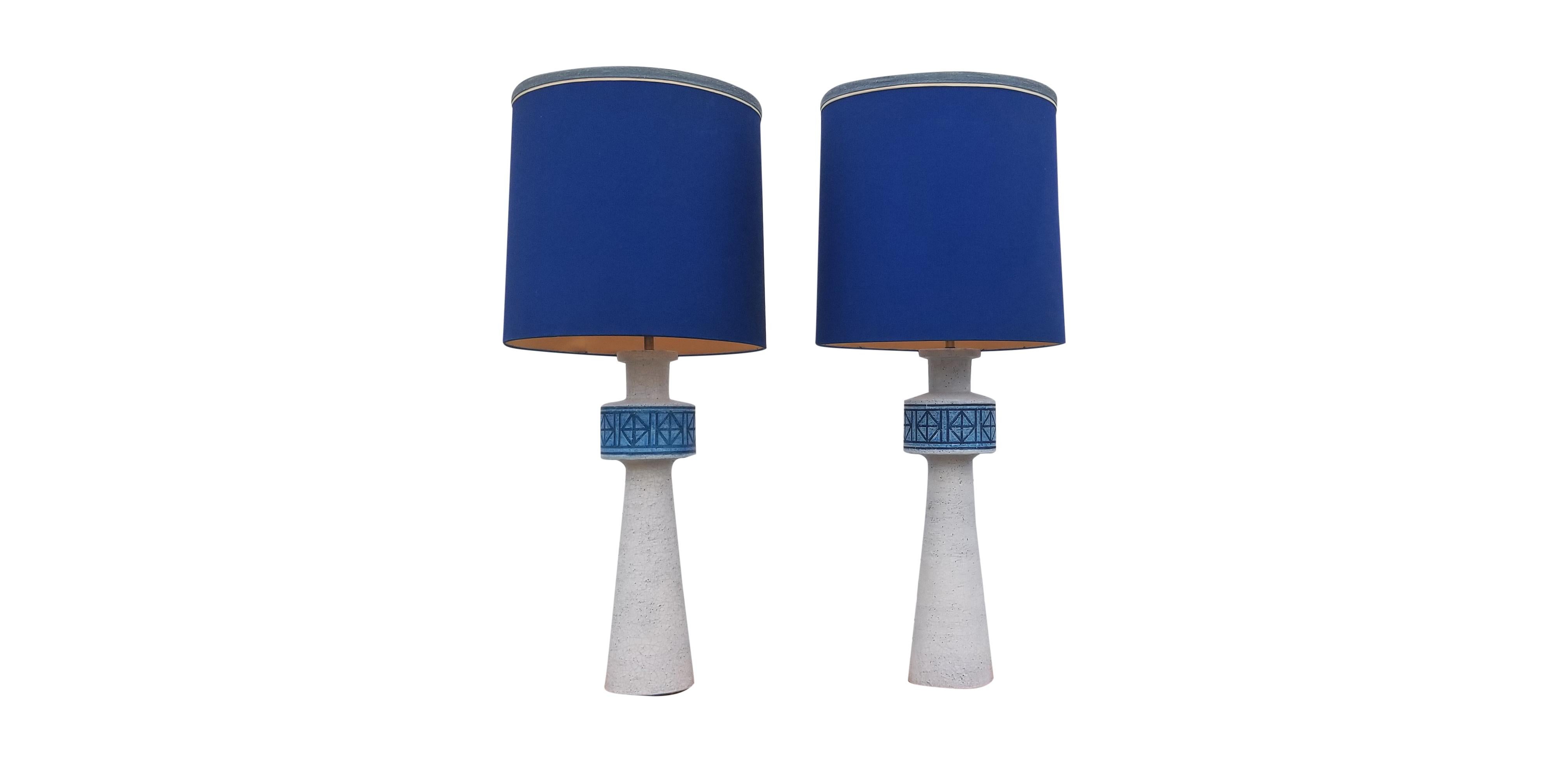Pair of Italian Bitossi style large table lamps.