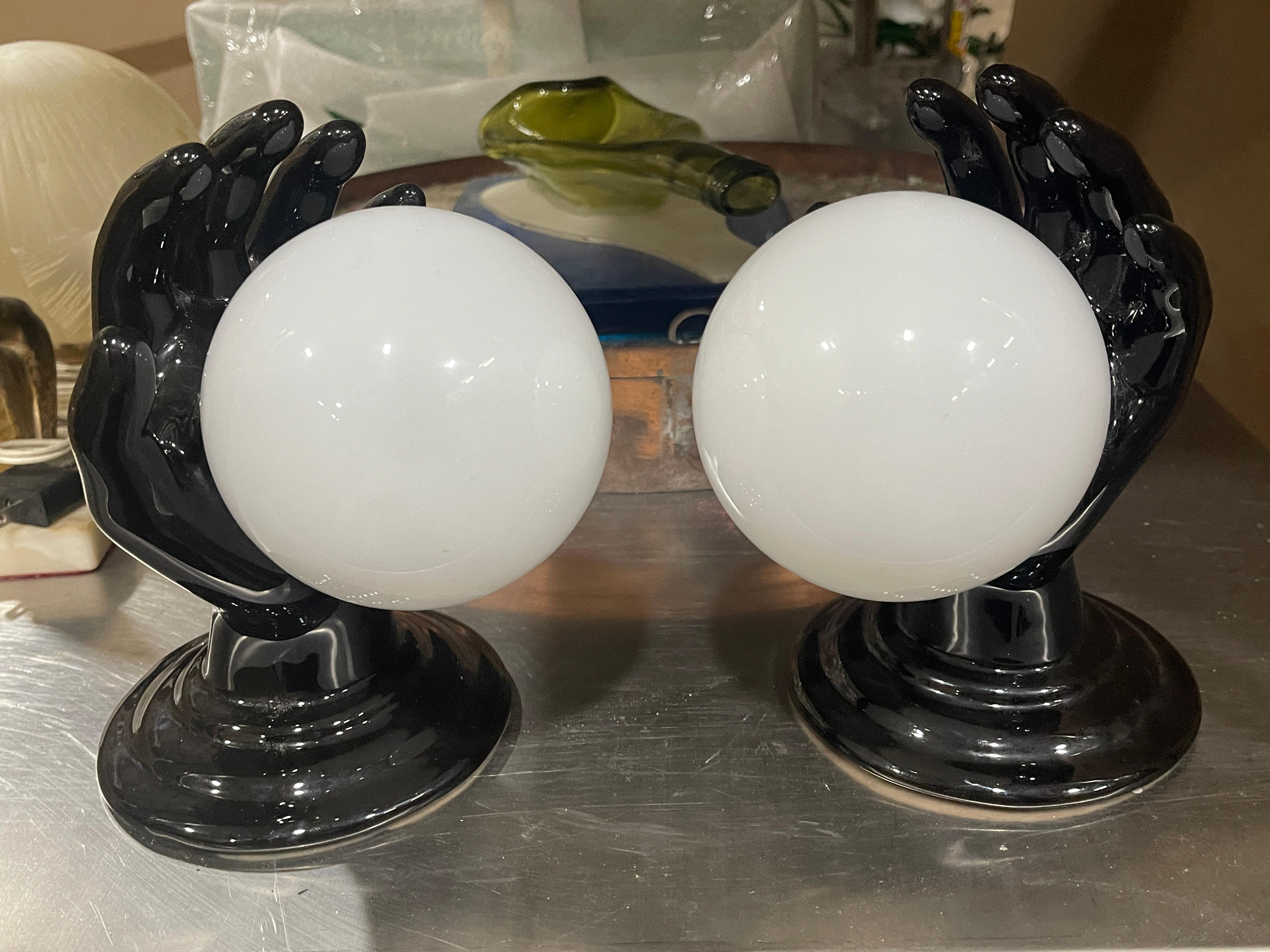 Paire d'appliques à main italiennes en céramique noire en vente 9