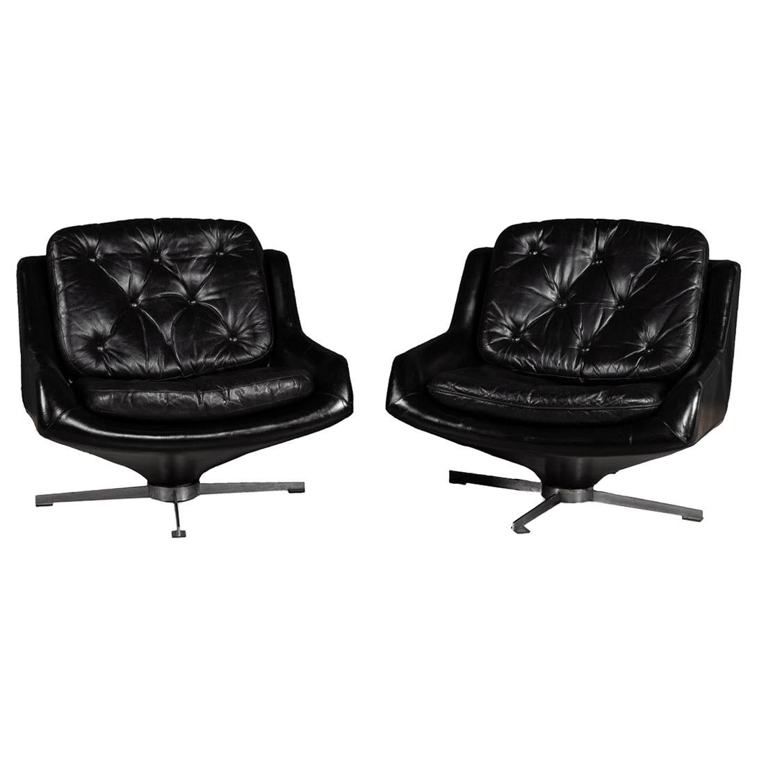 Pair of Italian Black Leather Lounge Chairs, circa 1970