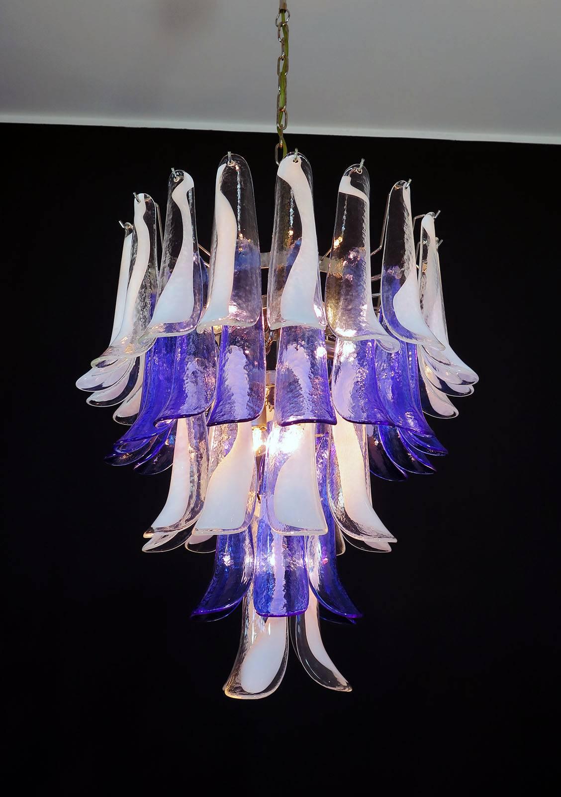 Pair of Italian Blue and White Murano Glass Chandelier, 1980s In Excellent Condition For Sale In Rome, IT