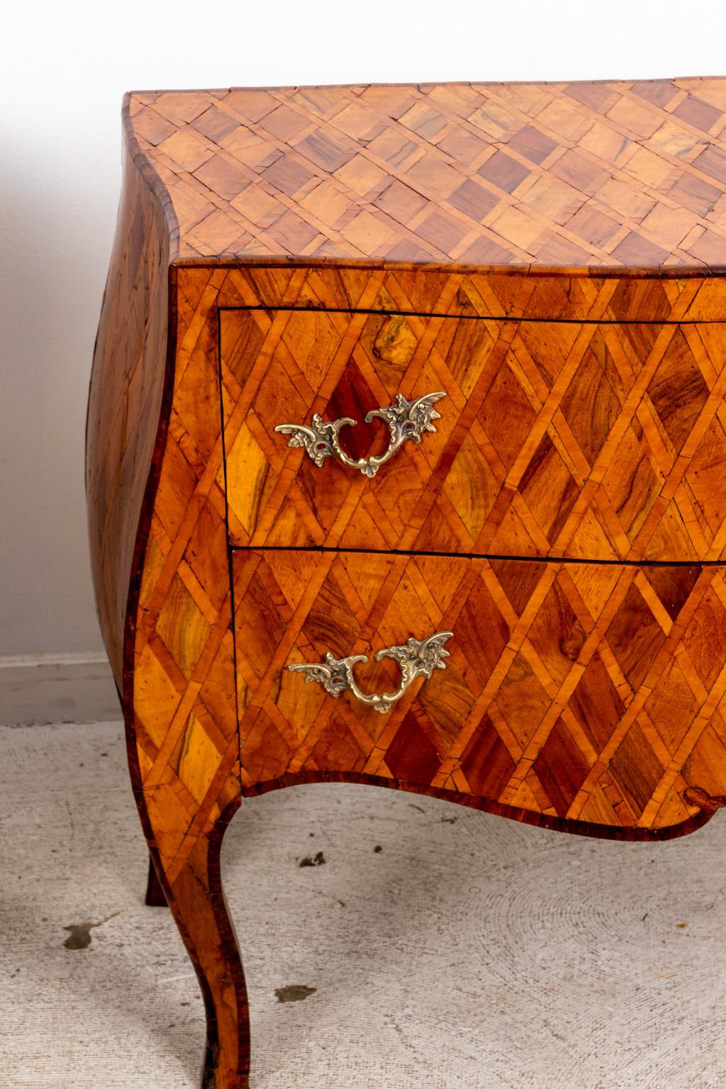 Pair of Italian Bombe Chests 7