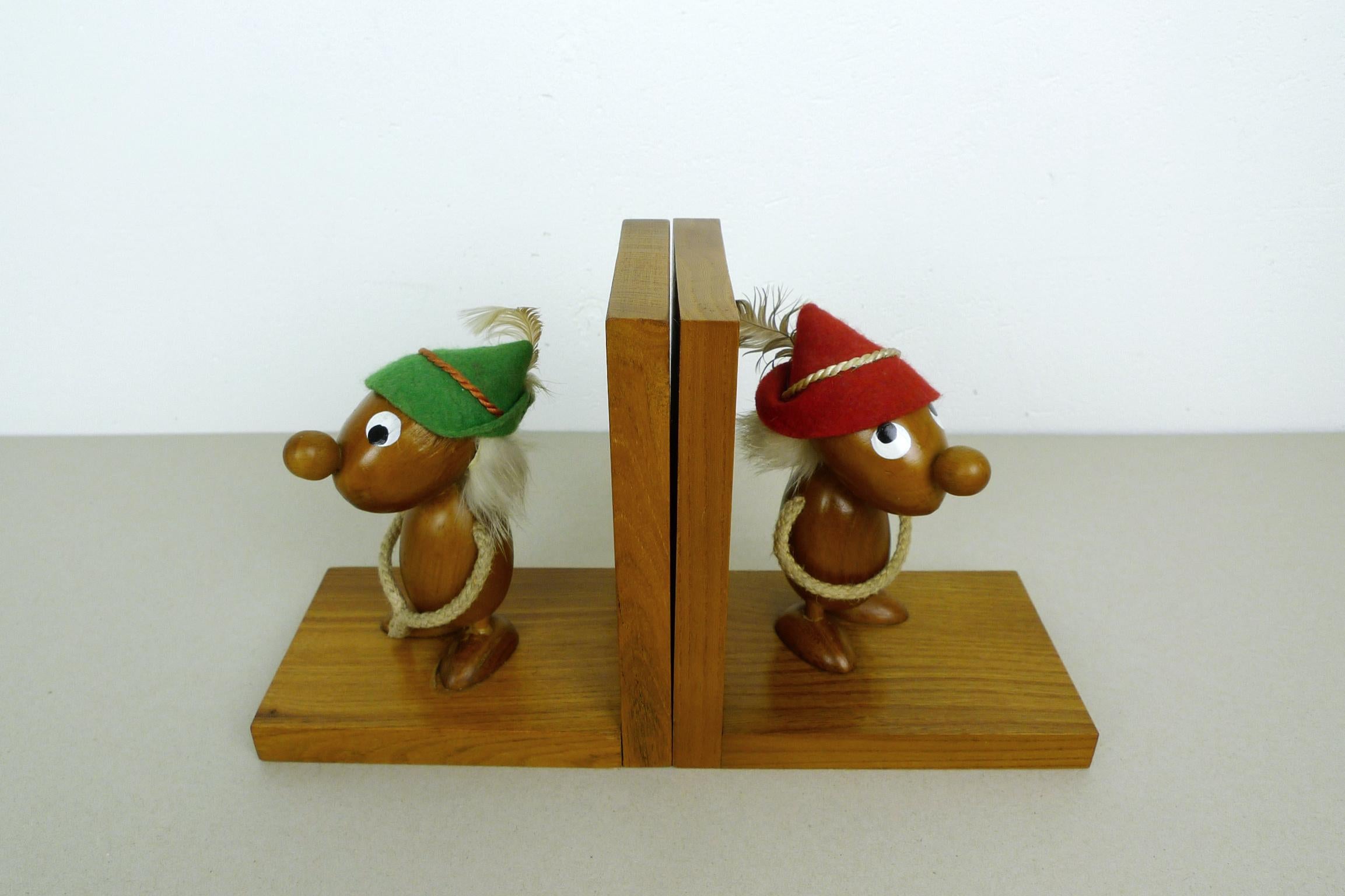Mid-Century Modern Pair of Italian Bookends with Teak Figurines from Ciola, 1950s For Sale