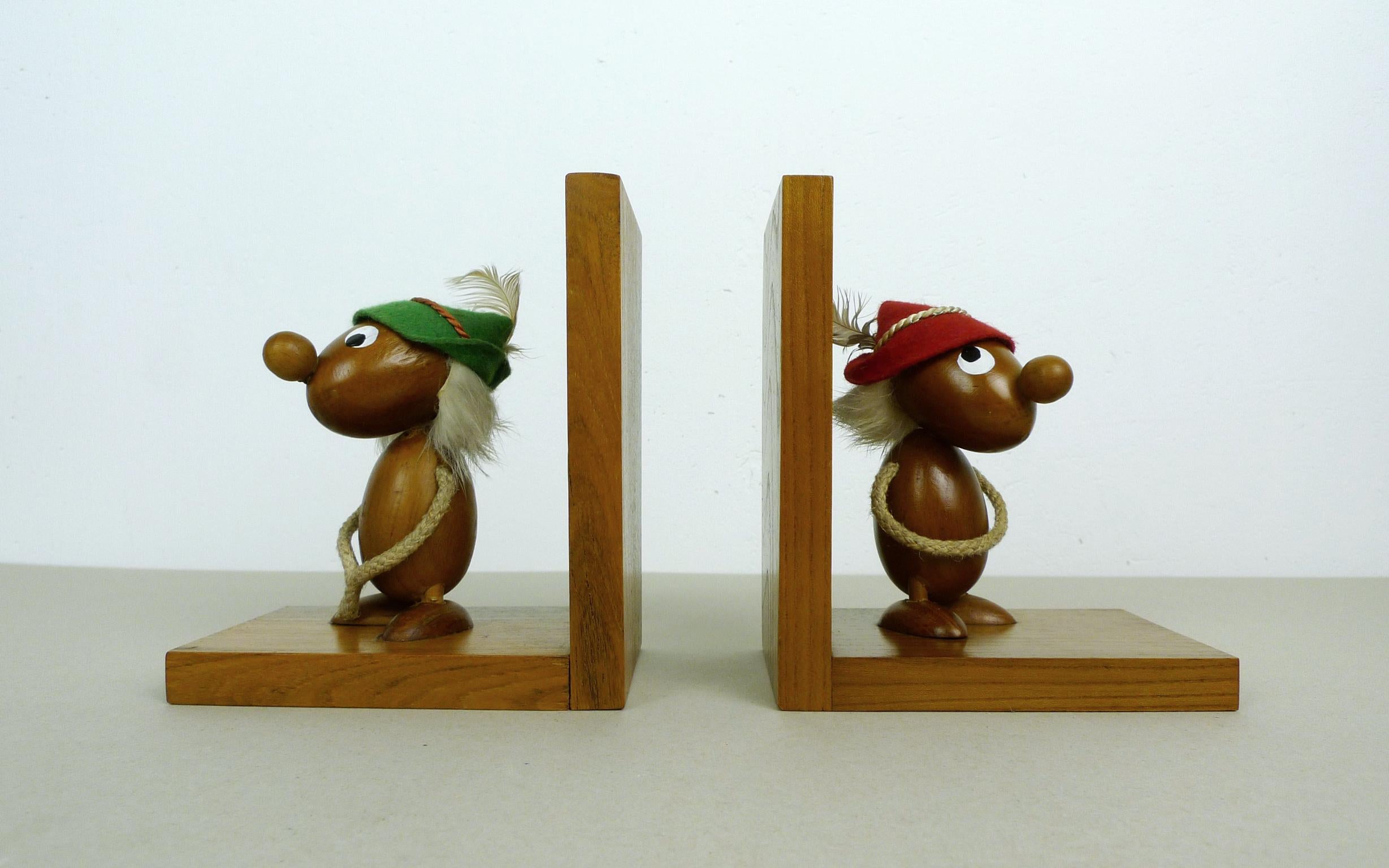 Felt Pair of Italian Bookends with Teak Figurines from Ciola, 1950s For Sale