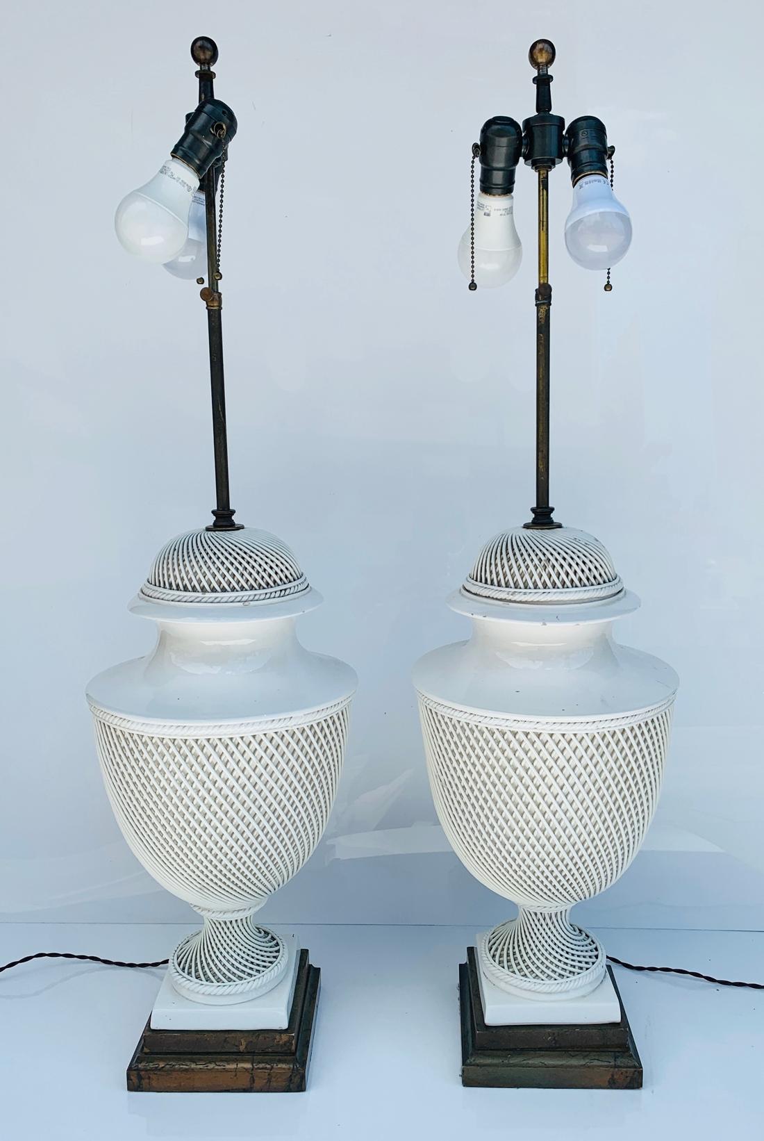Mid-20th Century Pair of Italian Braided Ceramic Lamps With Gilded Base