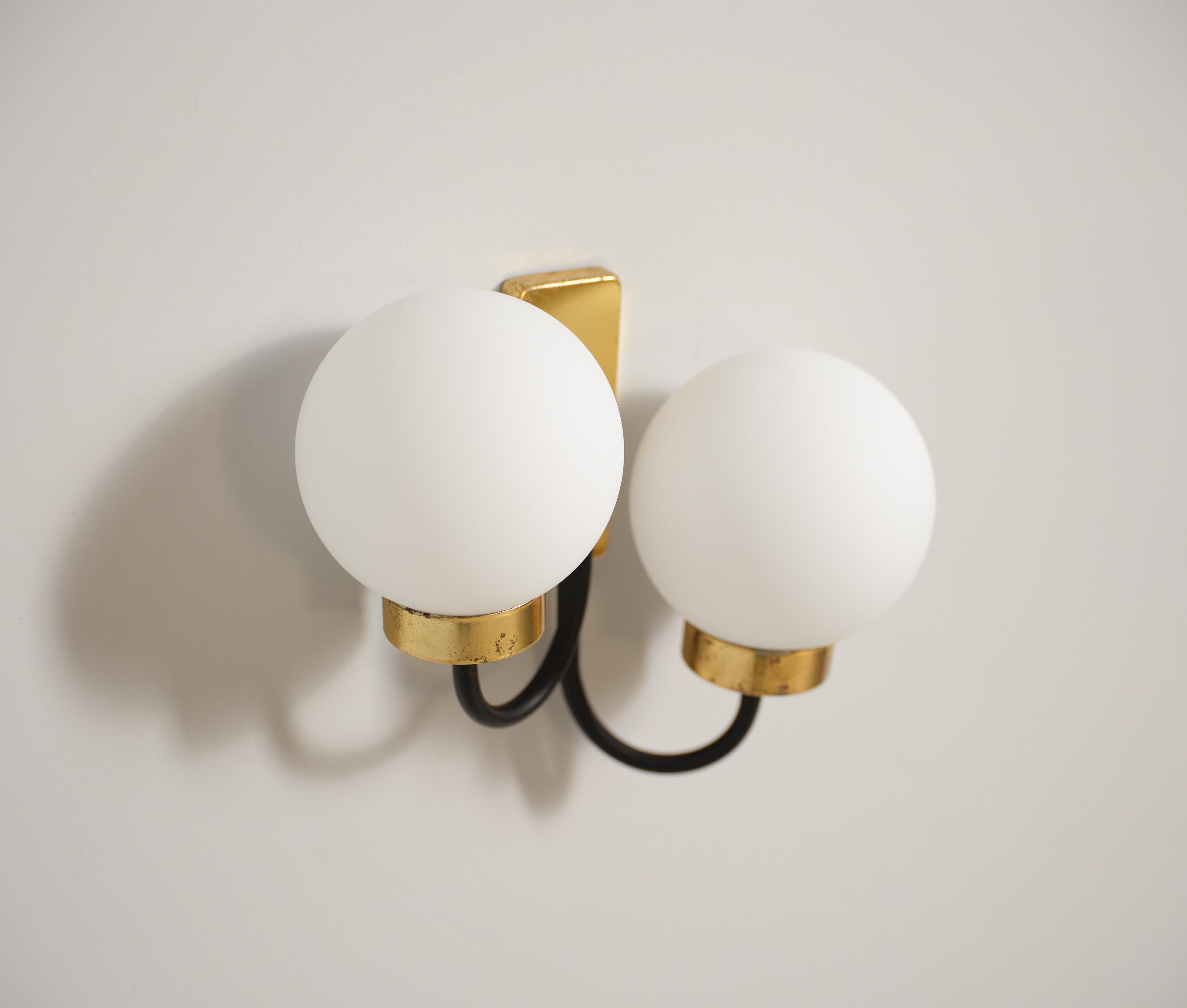 Pair of Italian Brass and Black Enamel Double-Globe Wall Sconces, 1950s (Metall) im Angebot