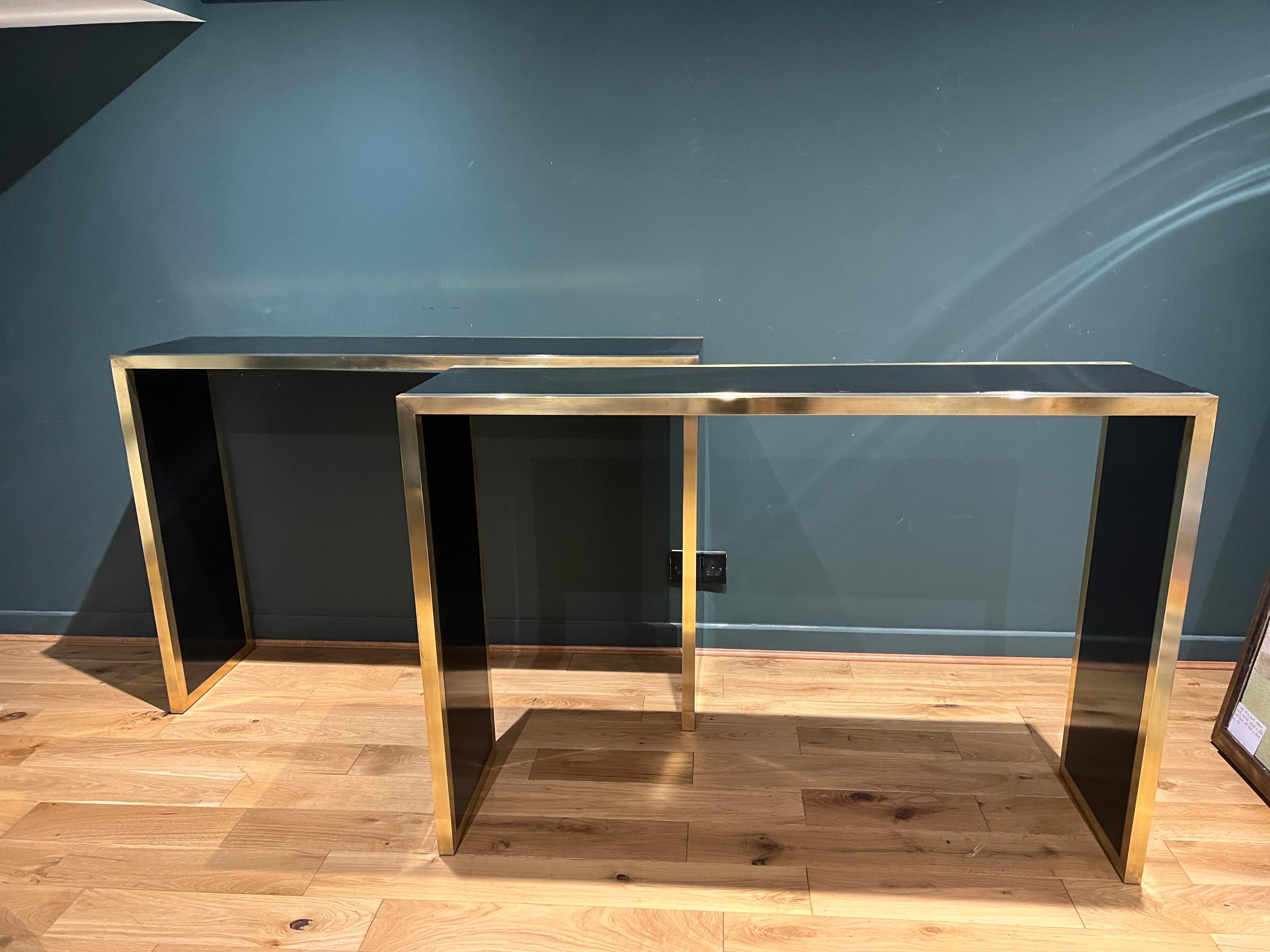 Pair of Italian brass and black lacquer console tables  In Good Condition For Sale In London, GB