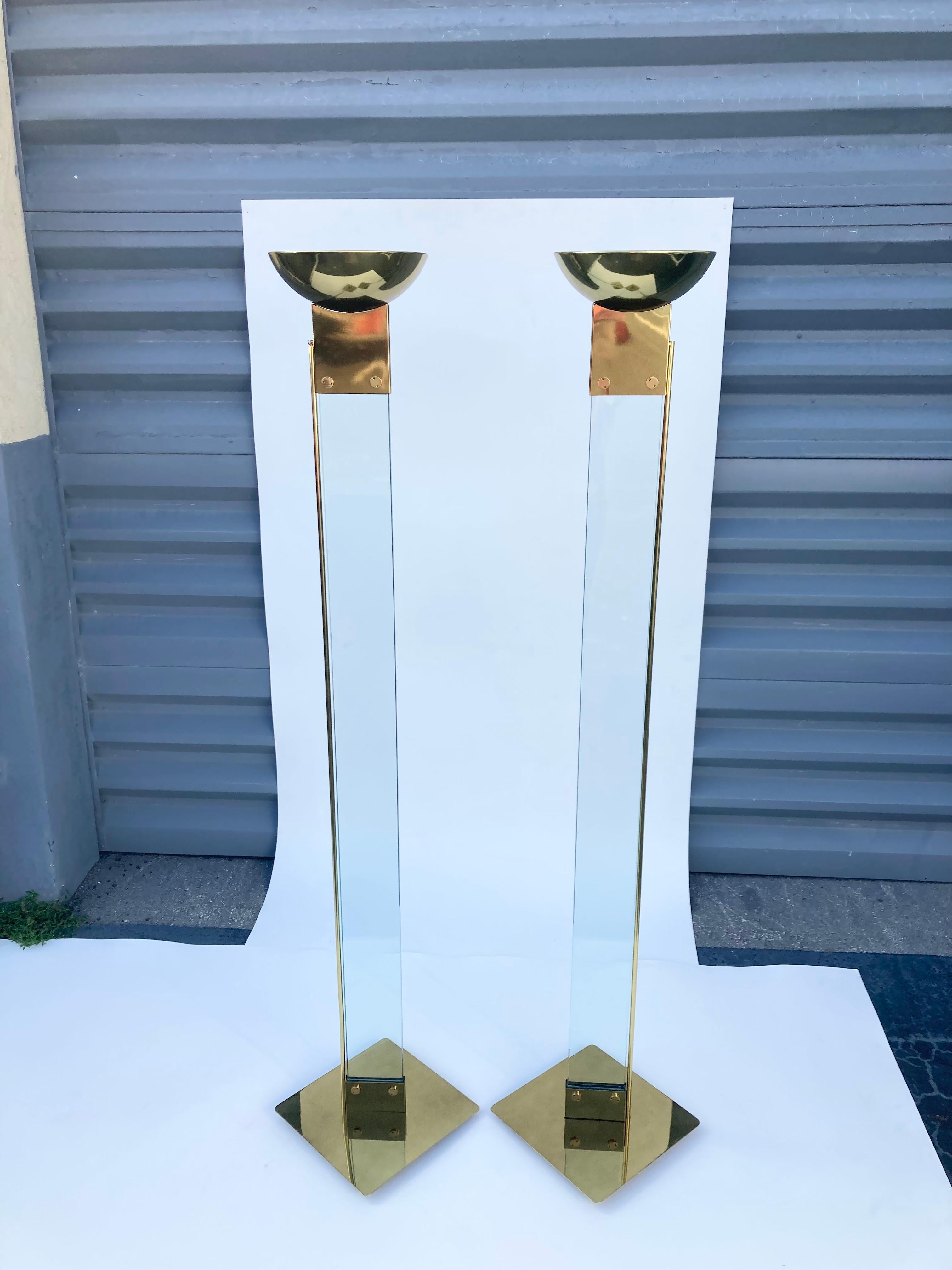 Mid-Century Modern Pair of Italian Brass and Glass 