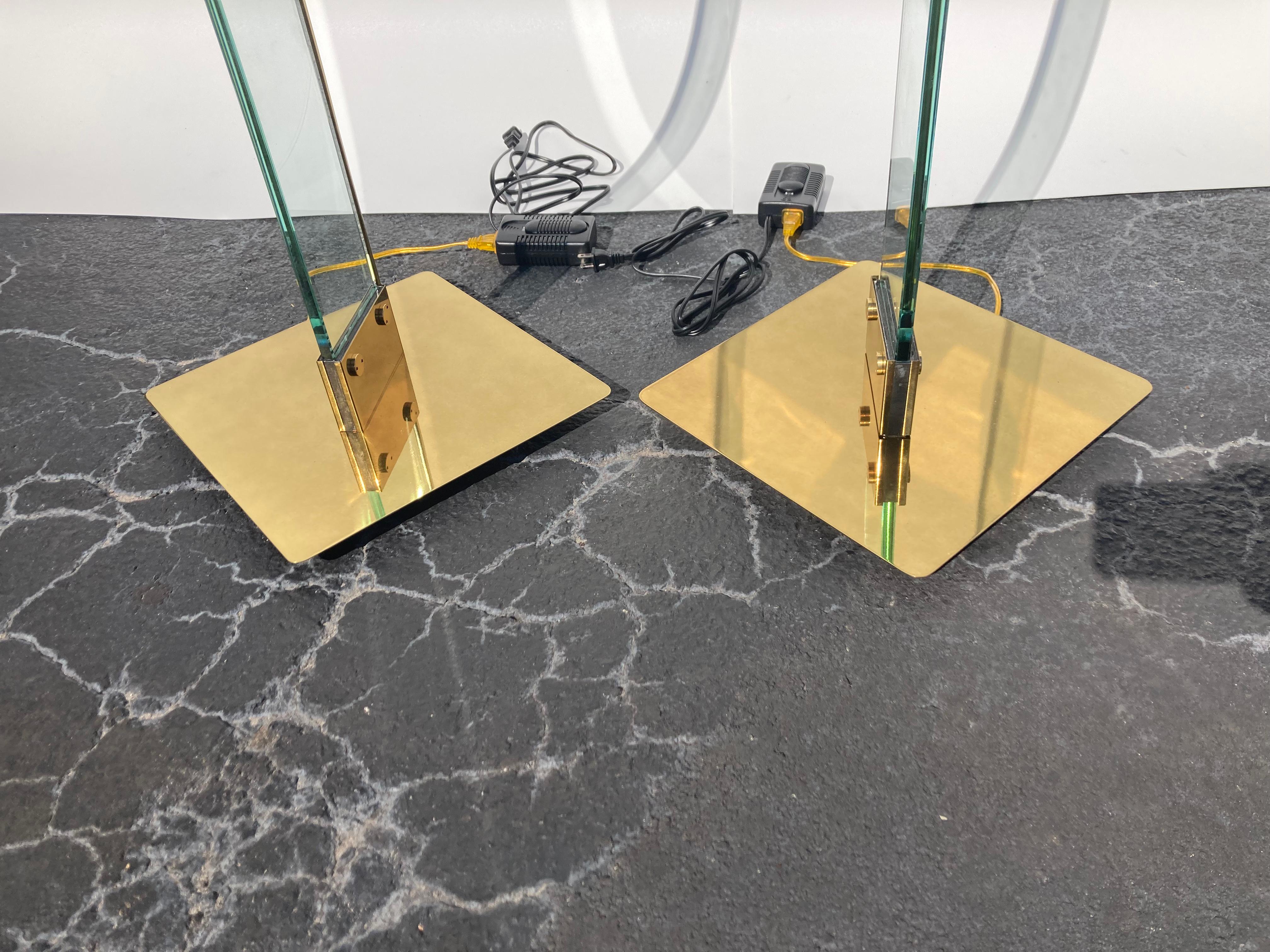Ottone Coppia di lampade da terra 