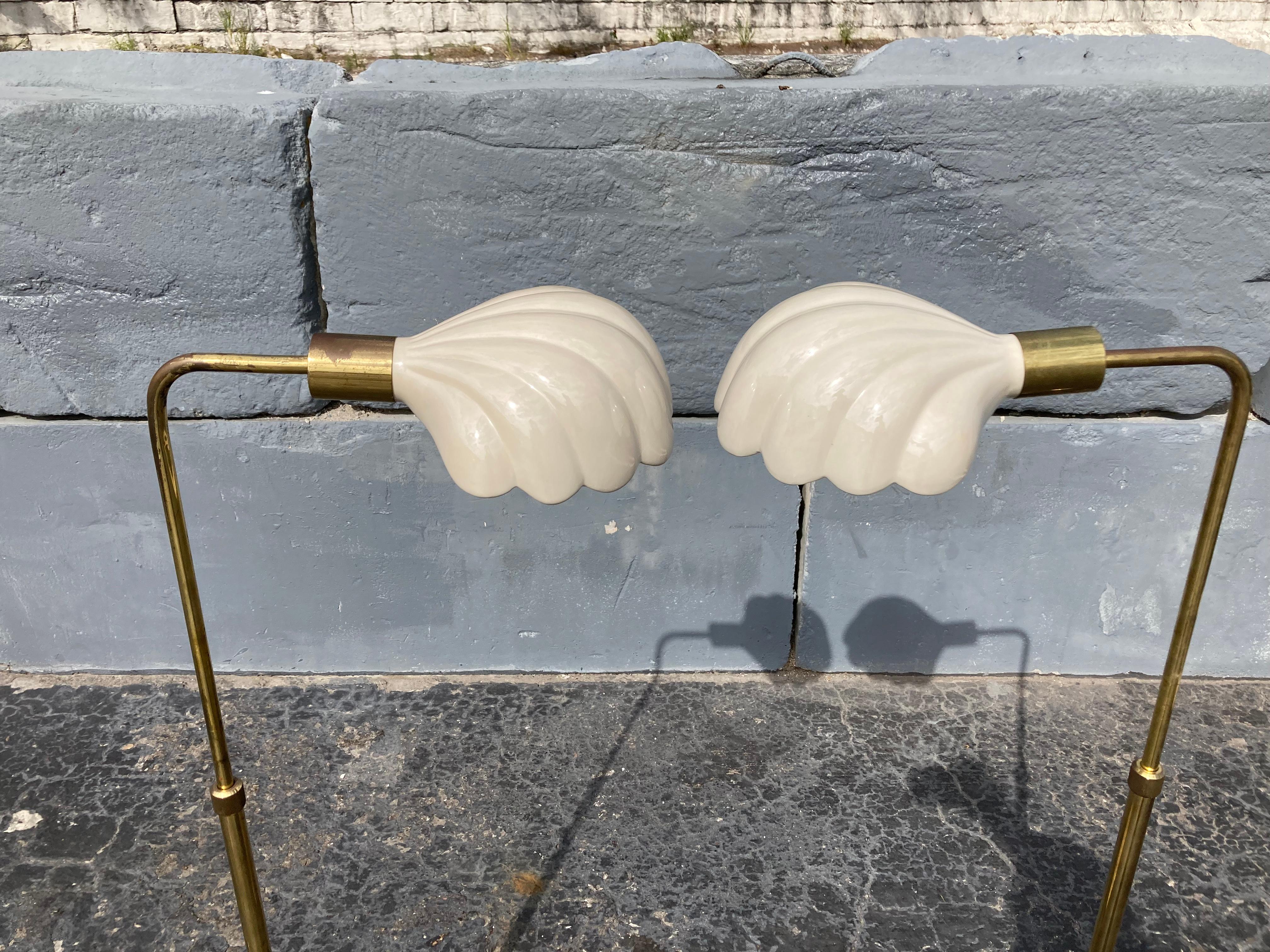 Pair of Italian Brass Ceramic Scallop Shell Shade Reading Floor Lamps, 1970s In Good Condition In Miami, FL