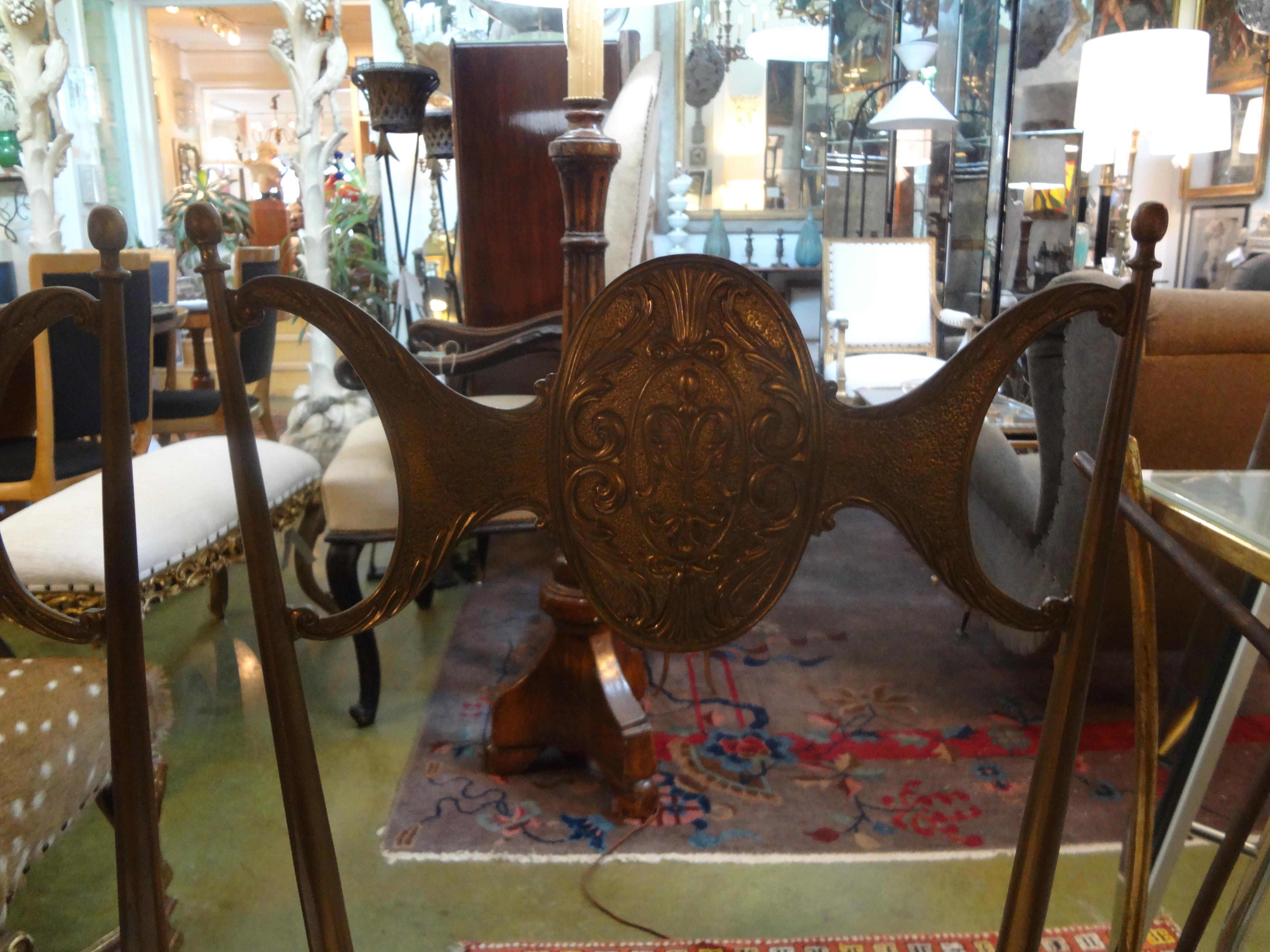 Mid-20th Century Pair of Italian Brass Chiavari Chairs For Sale