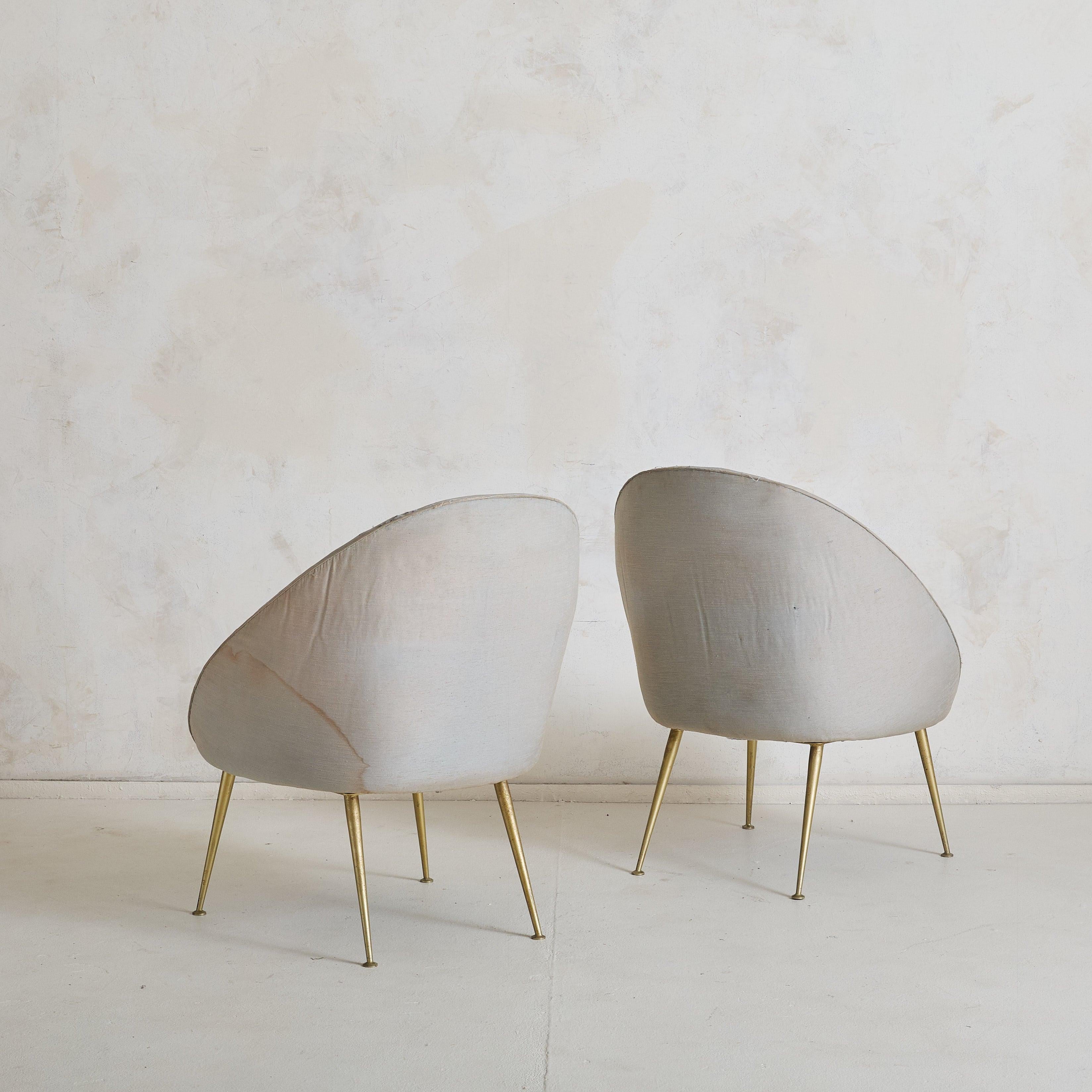 Mid-Century Modern Pair of Italian Brass Leg Lounge Chairs in Original Upholstery, 1950s For Sale