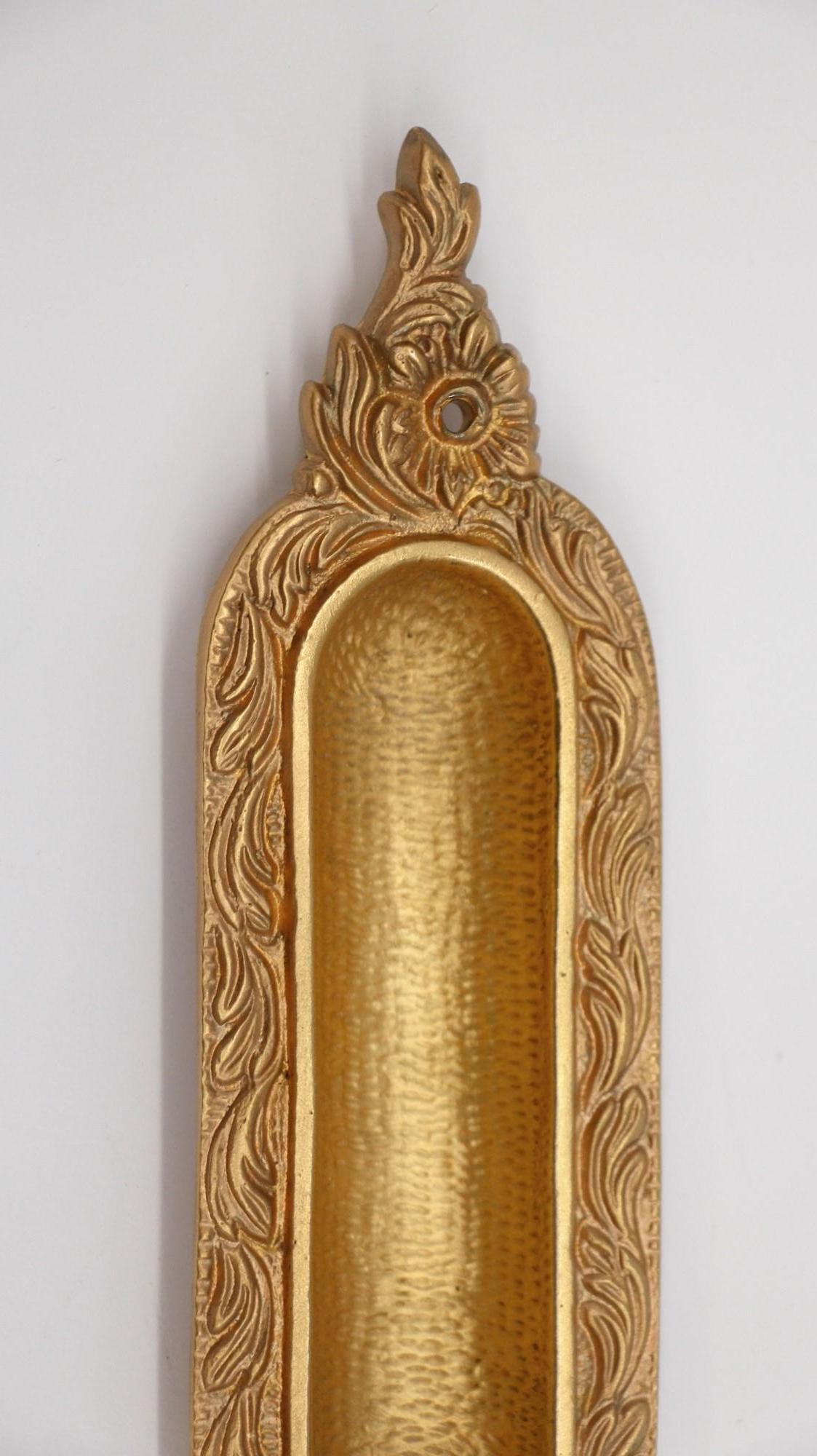 Italian Salice Paolo pocket door pulls, brass with a gold finish, 7.5 in. wide. Sold as a pair. High quality recessed pulls imported from Italy. Priced per pair. This can be seen at our 400 Gilligan St location in Scranton, PA.

 