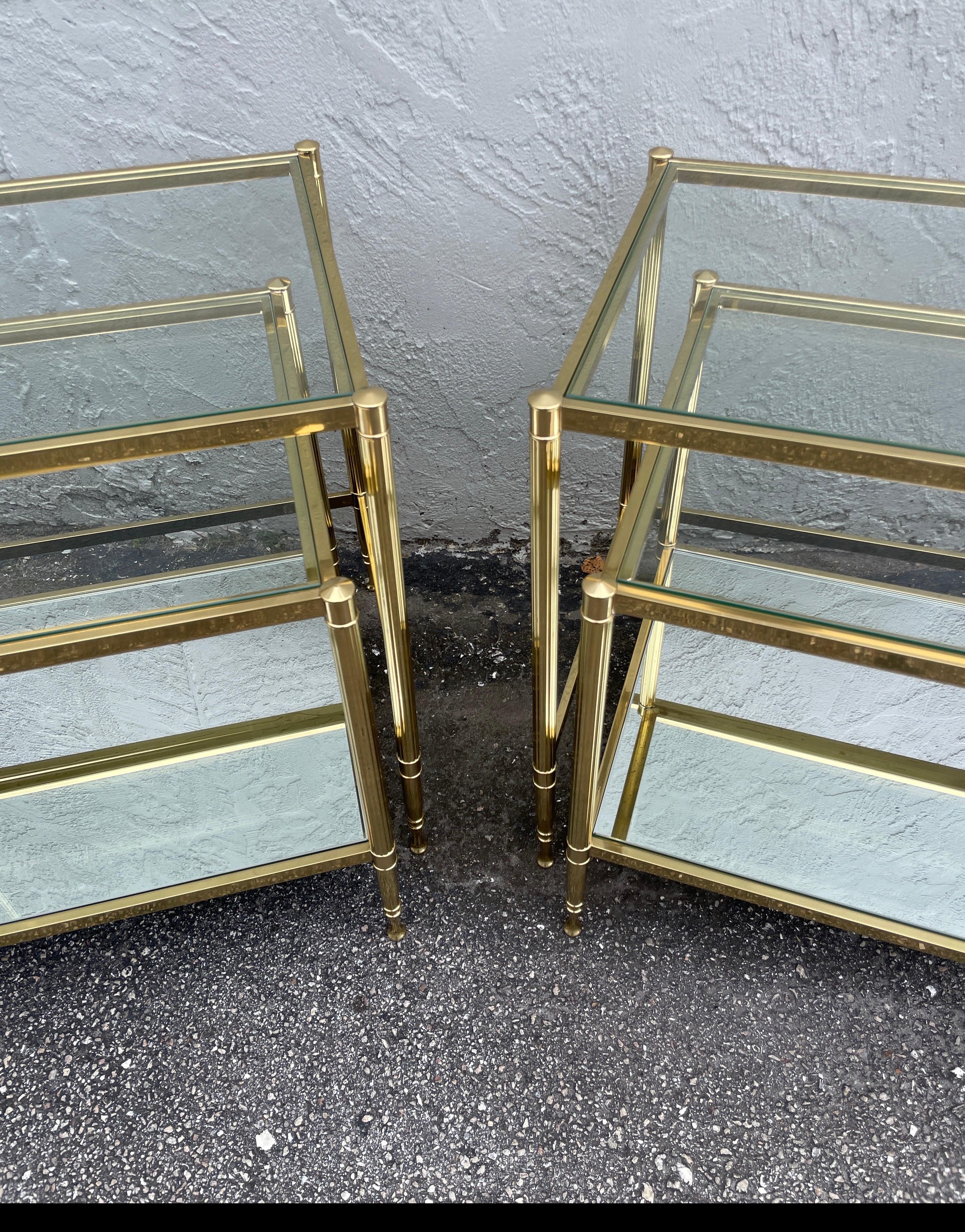 Paar italienische Stapeltische aus Messing von Maison Bagues im Angebot 5