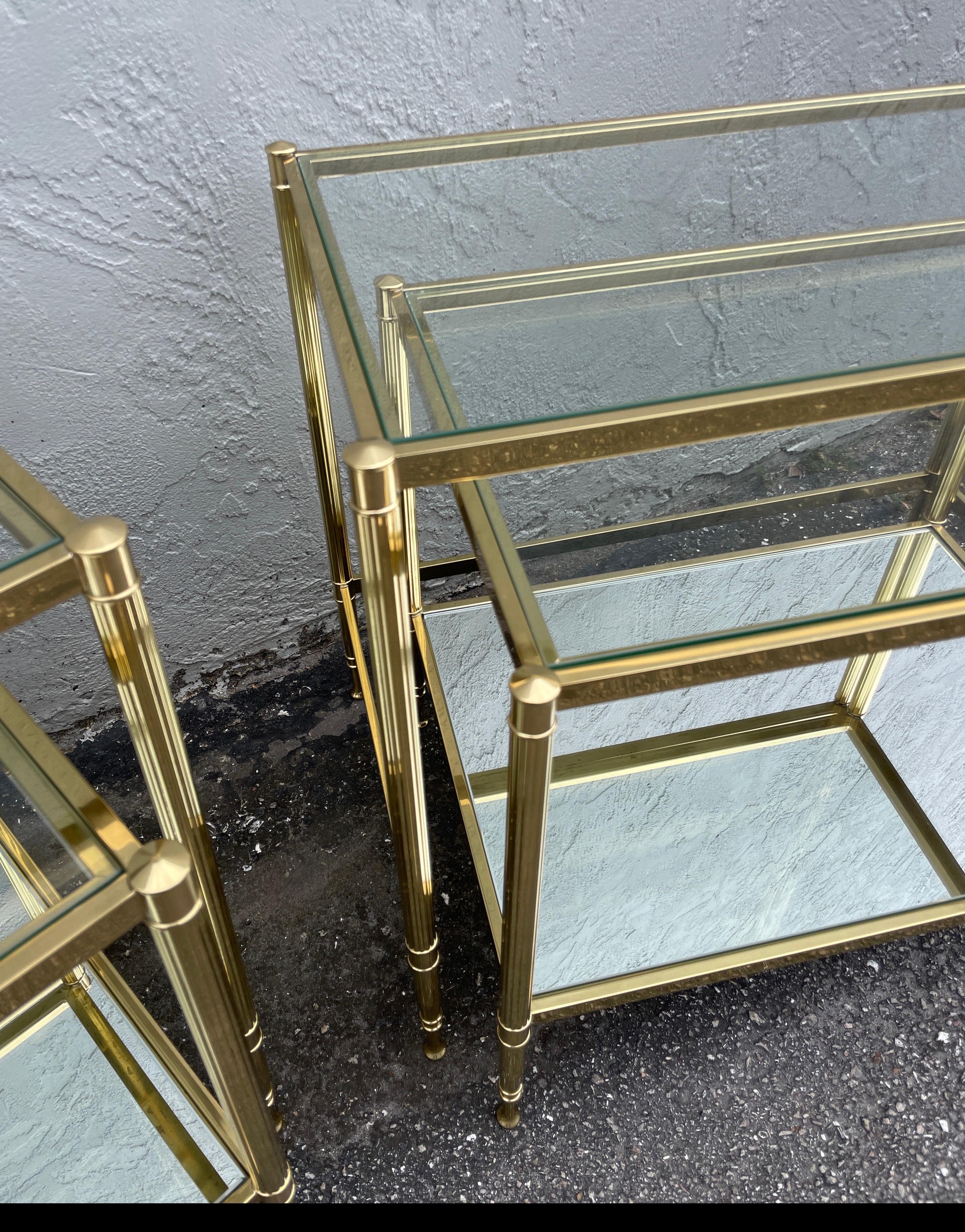 Paar italienische Stapeltische aus Messing von Maison Bagues im Zustand „Gut“ im Angebot in West Palm Beach, FL