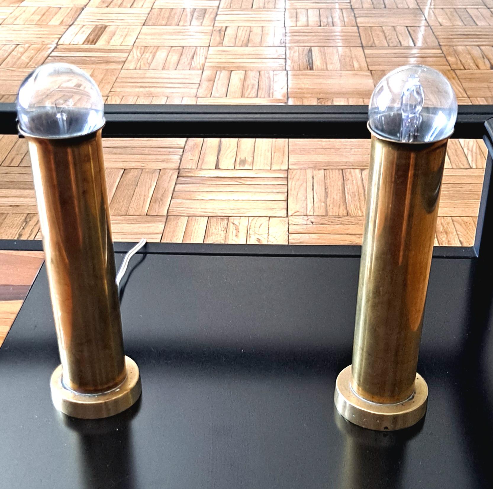 Paar von  Italienisch  Messing  Tischlampen  (Moderne der Mitte des Jahrhunderts) im Angebot