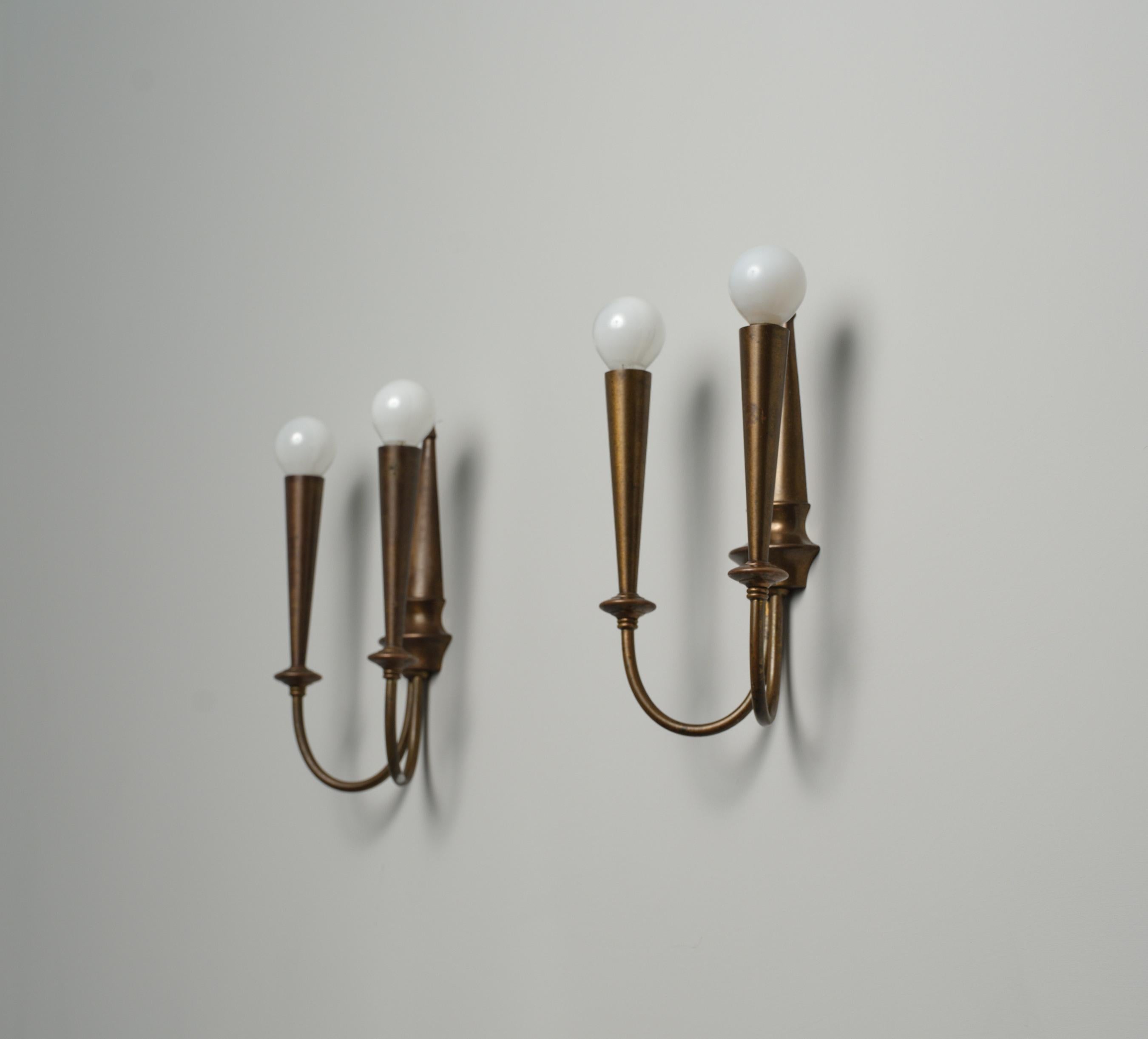 Ottone Coppia di appliques italiane in ottone, anni '50