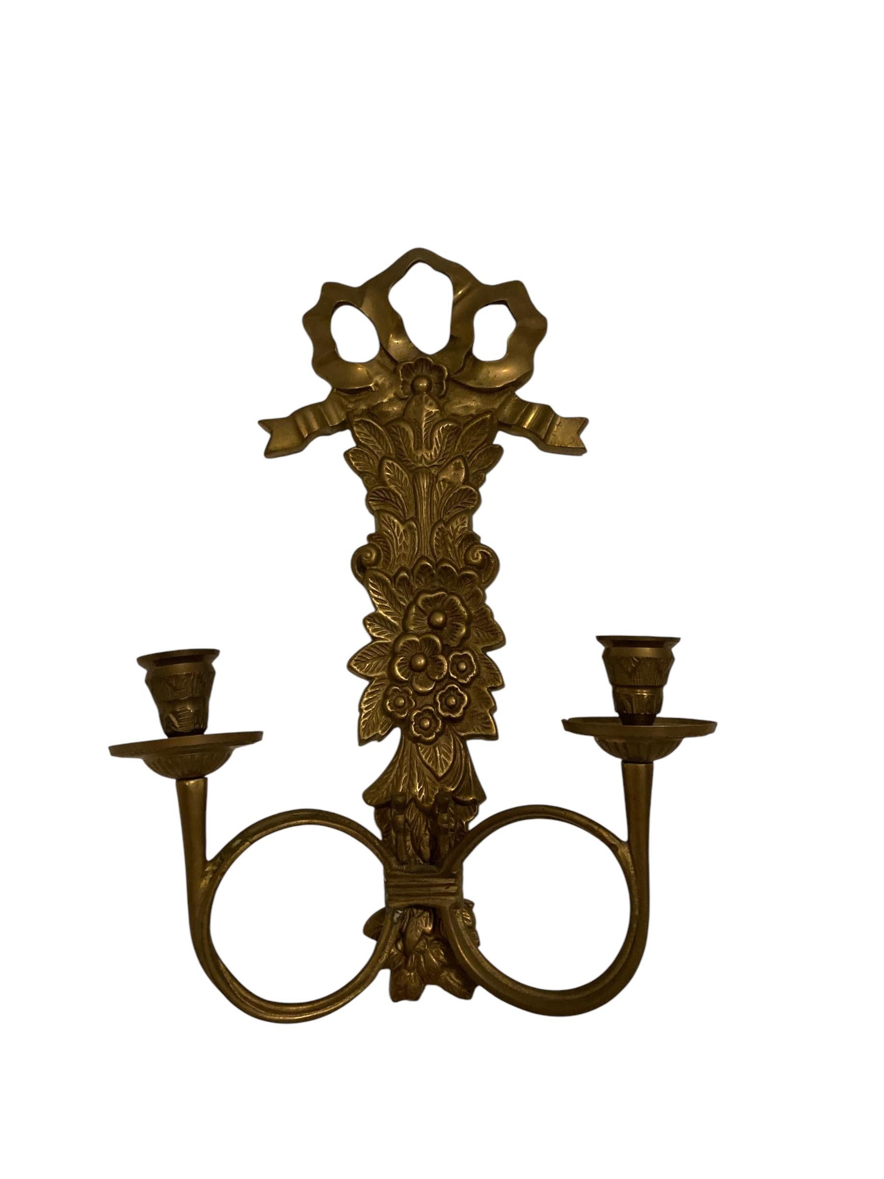 Pareja de apliques de latón italiano, candelabros en venta 2