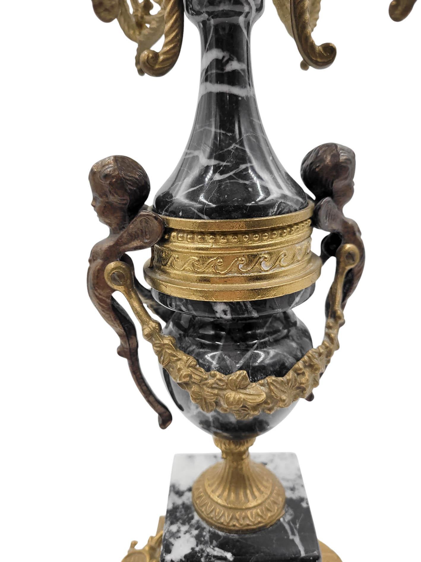 Bronze Paire de candélabres italiens en bronze et marbre noir Brevettato en vente