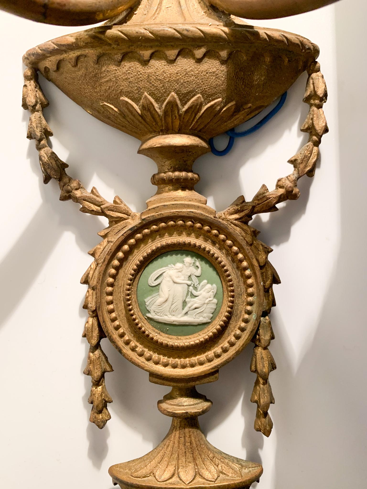 Paar italienische Bronze- und Cammeo-Applikationen aus den 1800er Jahren im Angebot 2