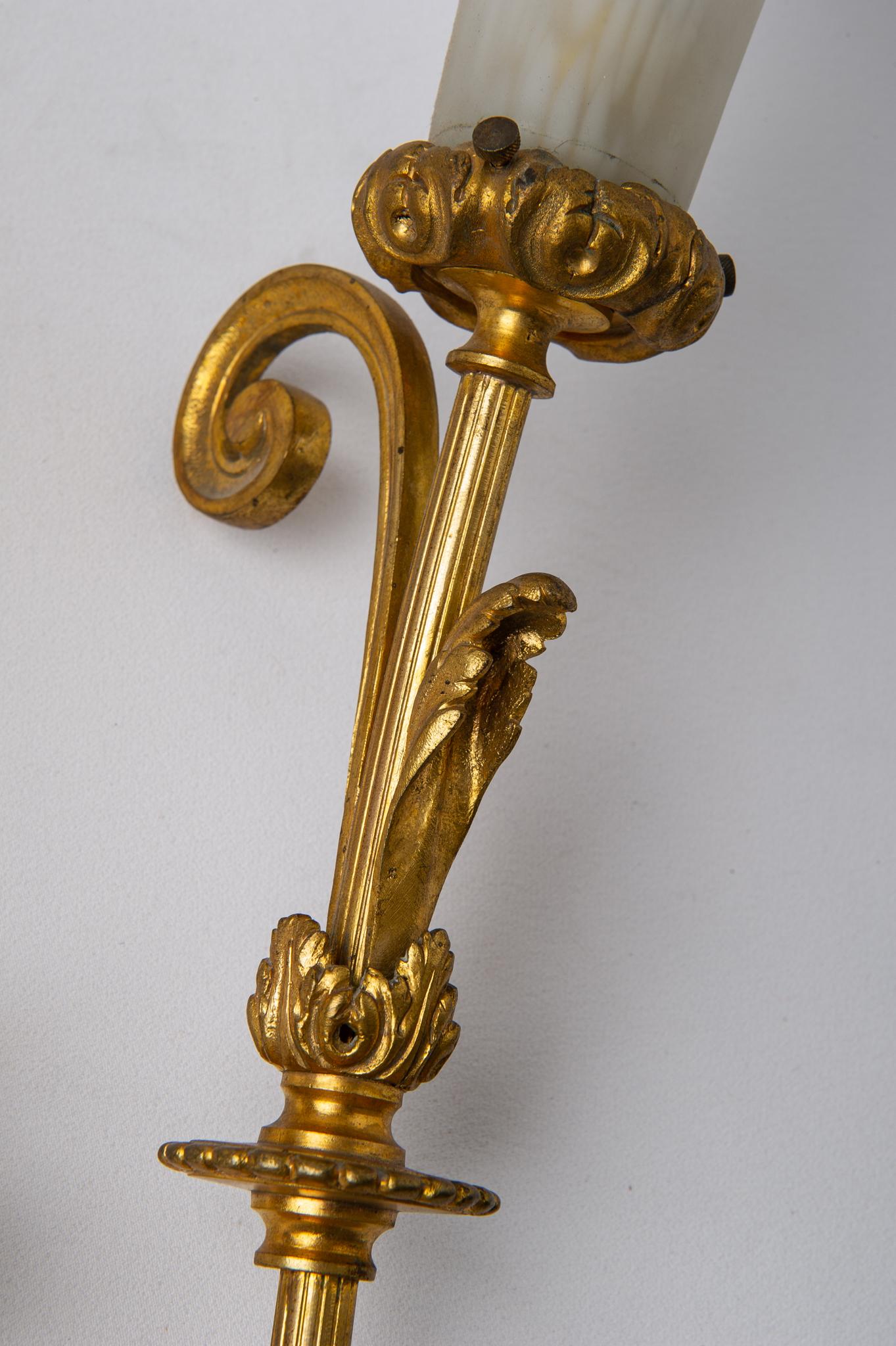 Paar italienische Bronze-Applikationen oder Wandlampen (20. Jahrhundert) im Angebot