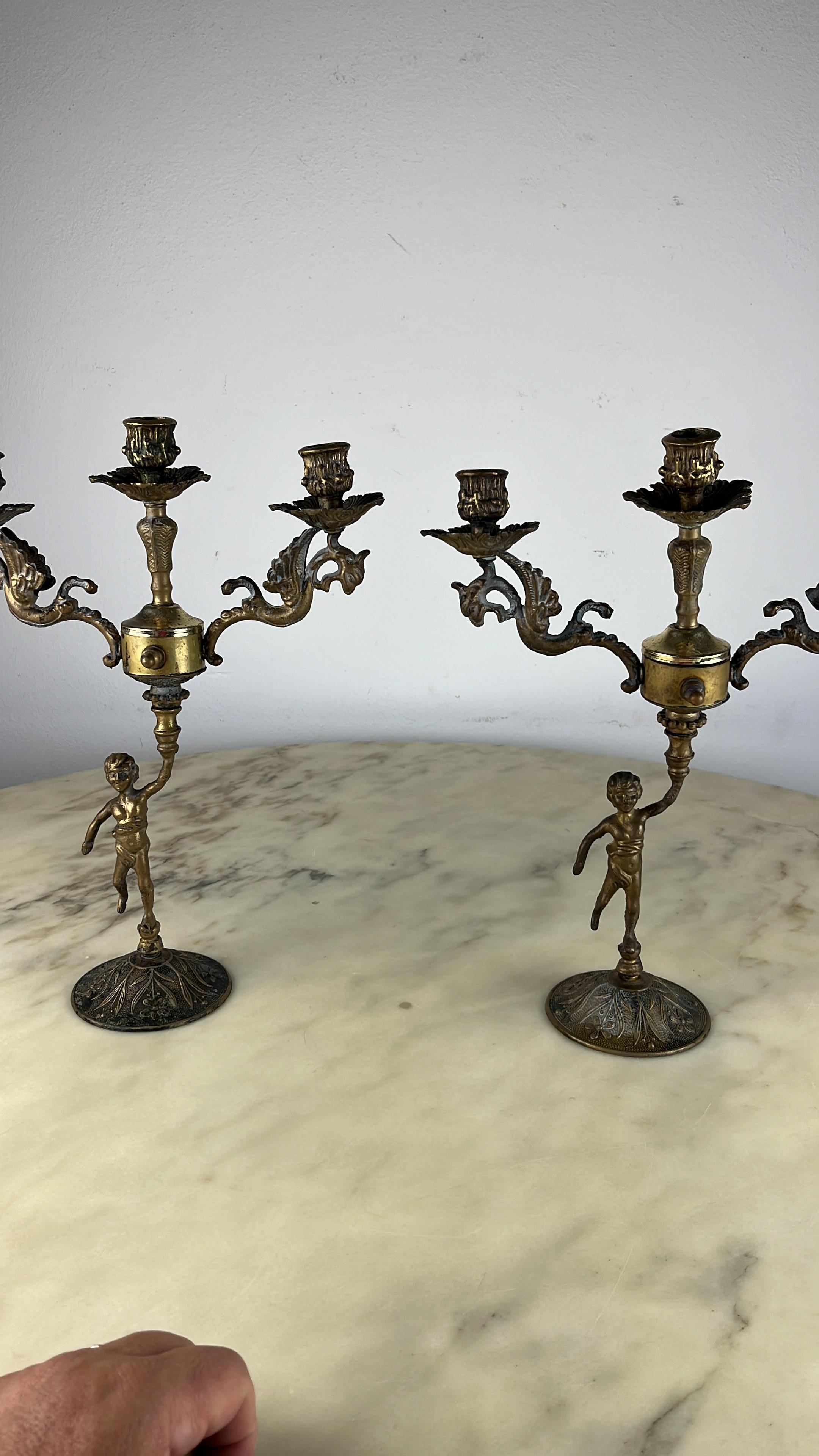 Paire de chandeliers italiens en bronze, années 1960 en vente 2