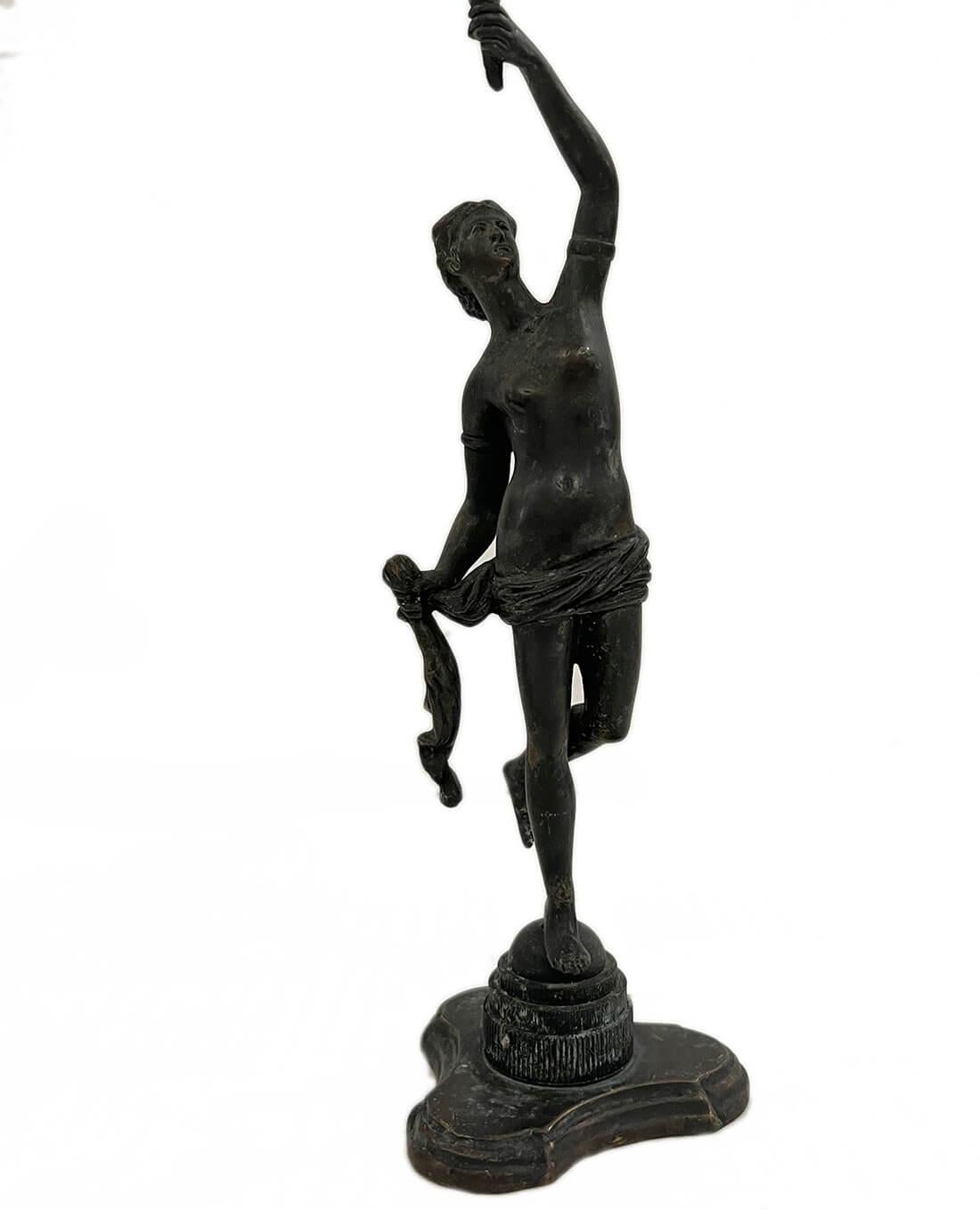 Paar italienische Bronze-Kerzenständer (19. Jahrhundert) im Angebot