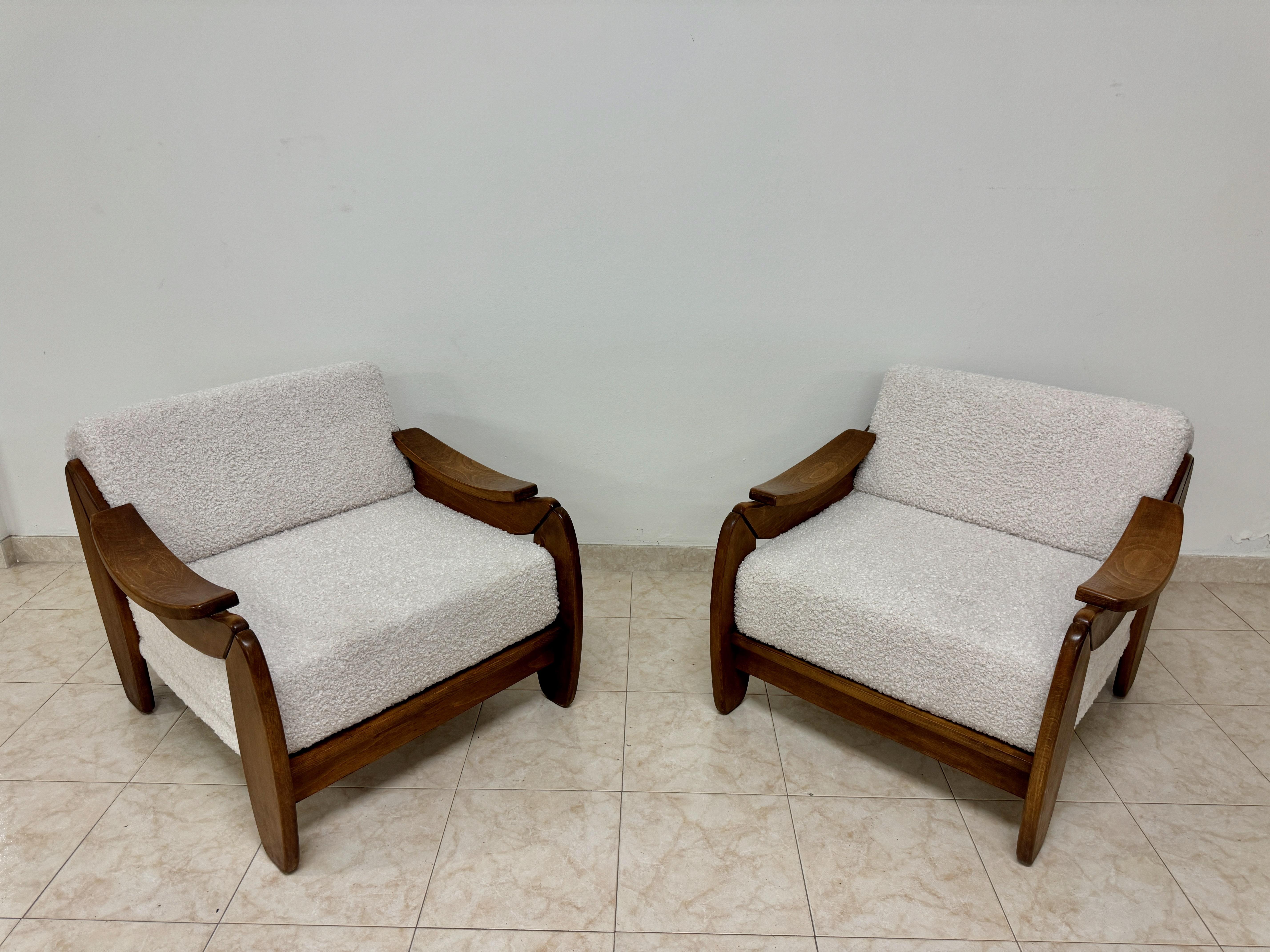 Mid-Century Modern Paire de fauteuils brutalistes italiens en vente