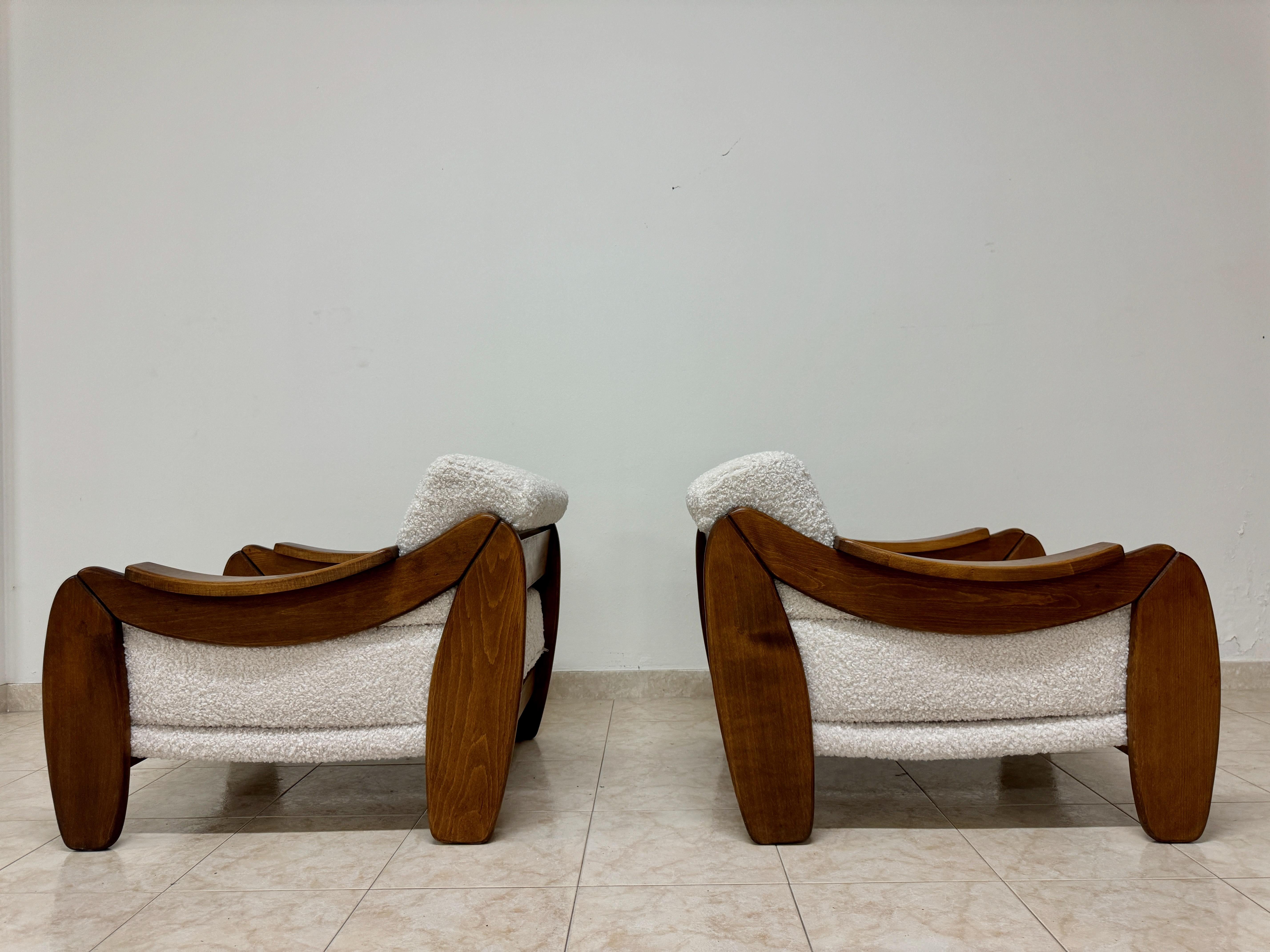 Paire de fauteuils brutalistes italiens en vente 3