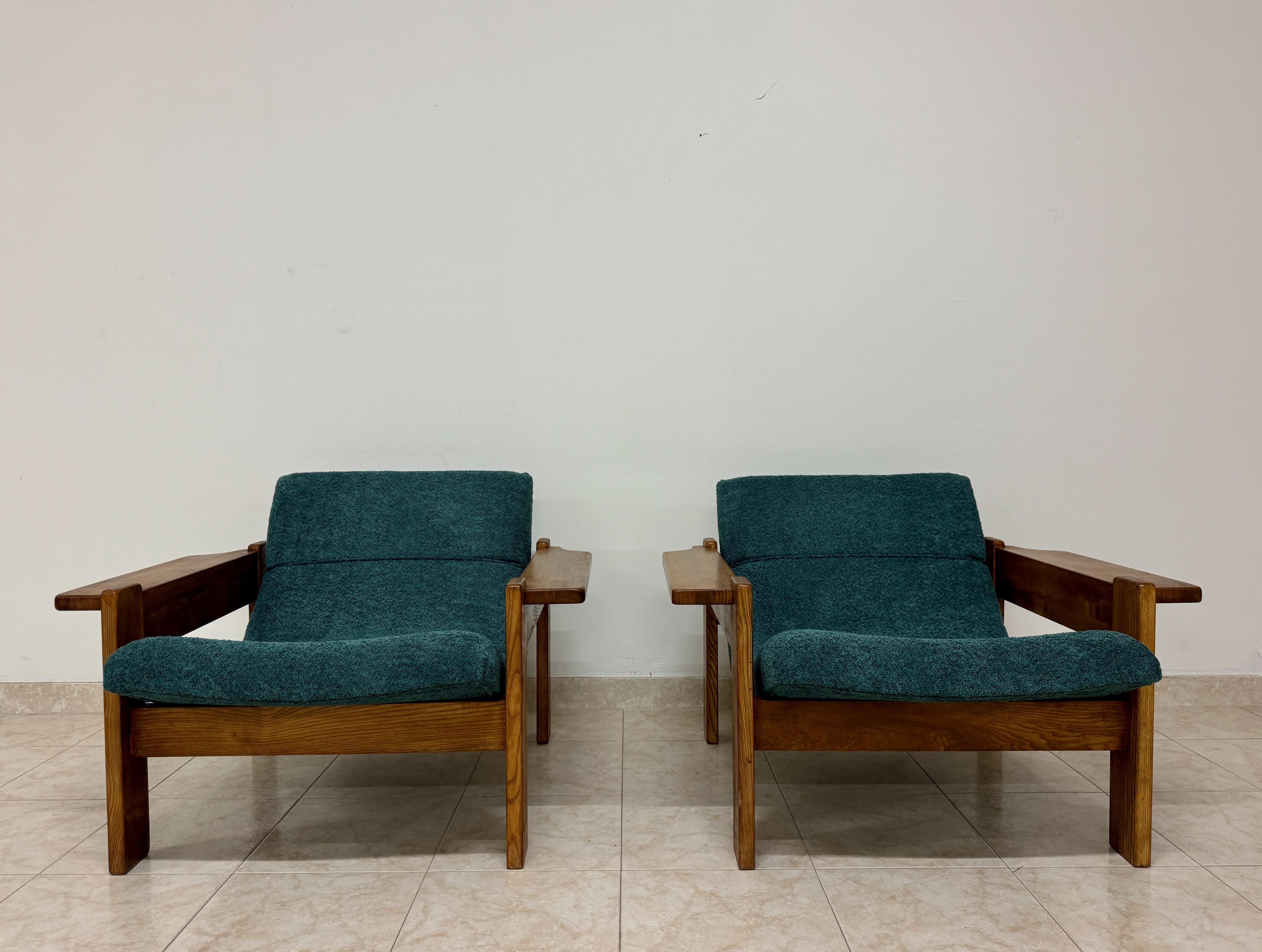 Pareja de sillones italianos de estilo brutalista Moderno de mediados de siglo en venta