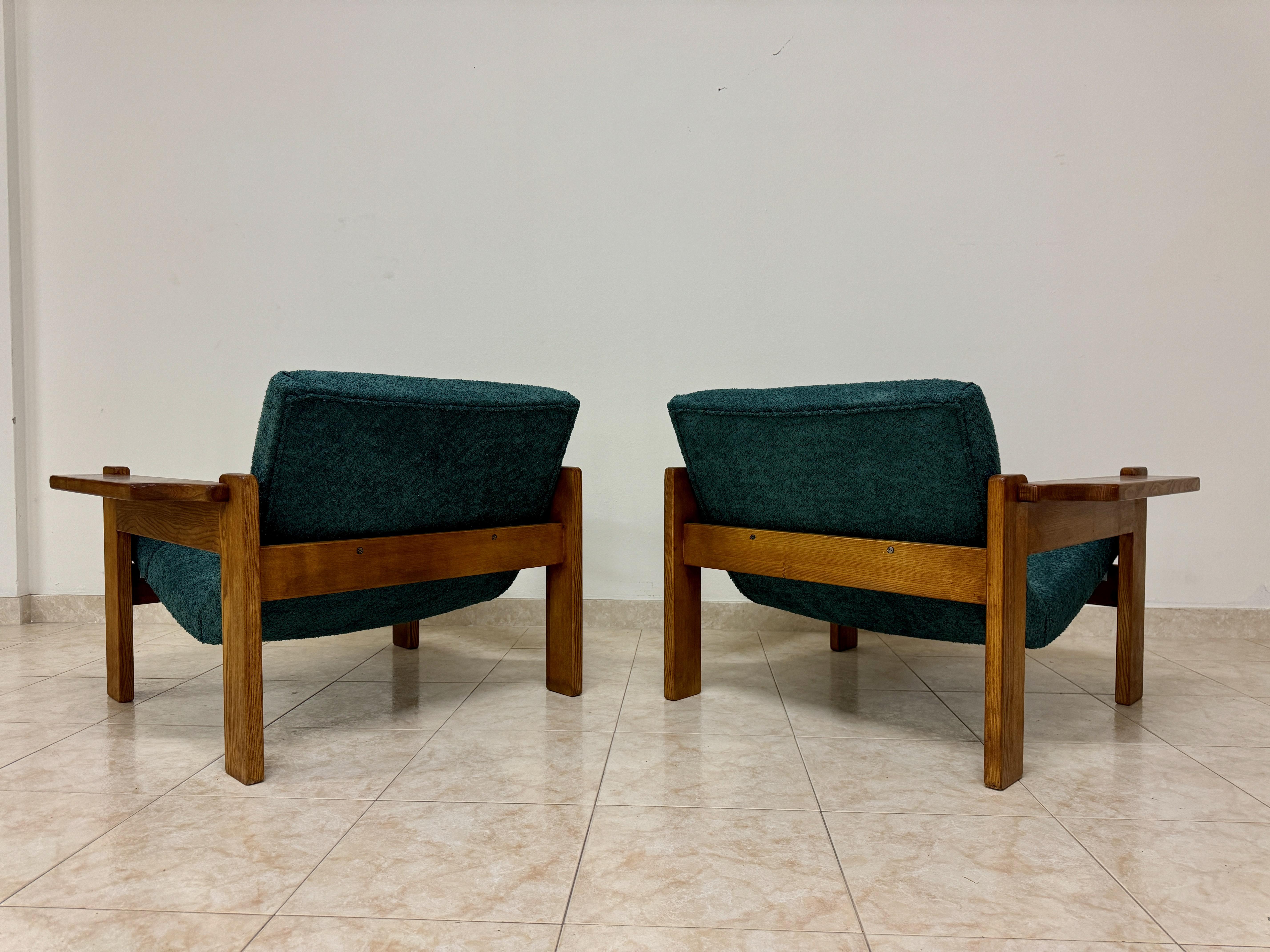 Pareja de sillones italianos de estilo brutalista Tela en venta
