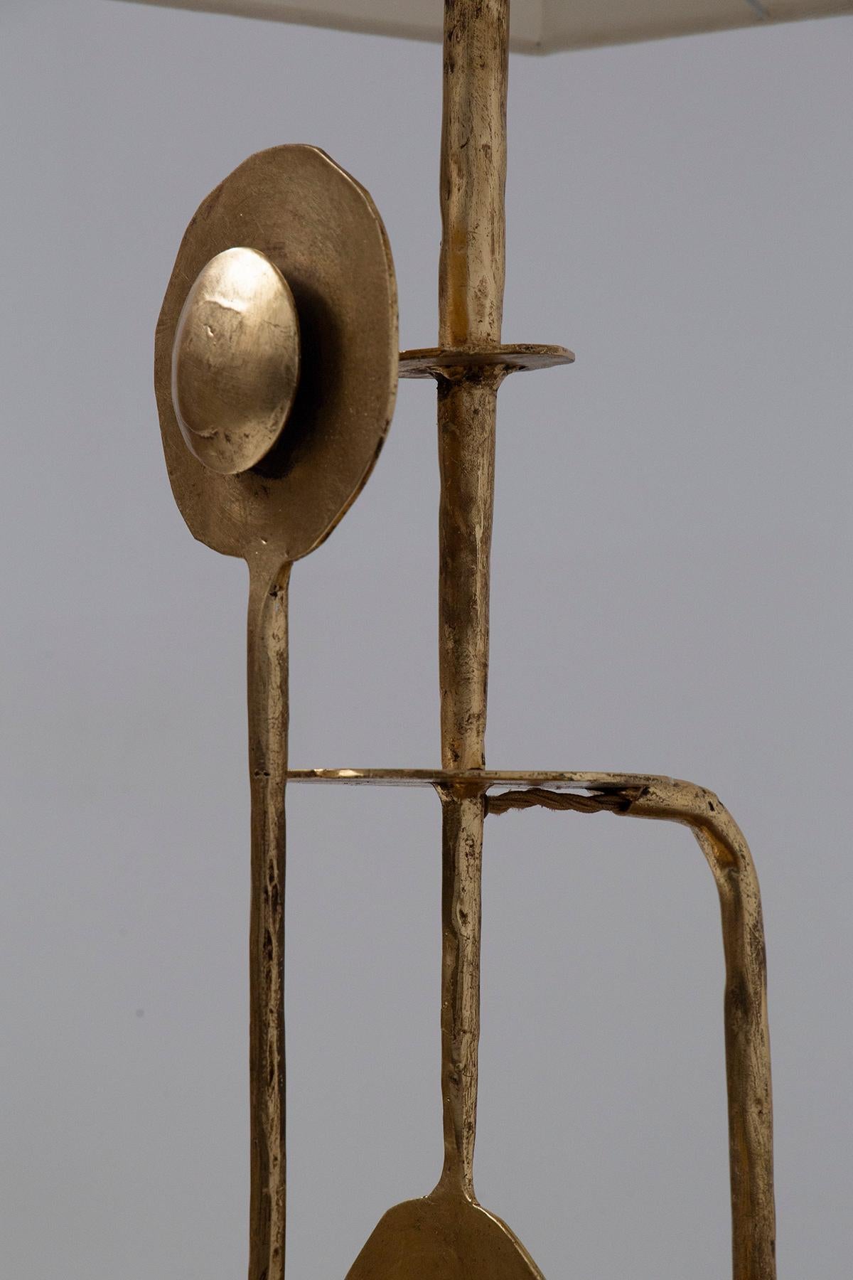Pair of Italian Brutalist table lamps in gilded metal 5