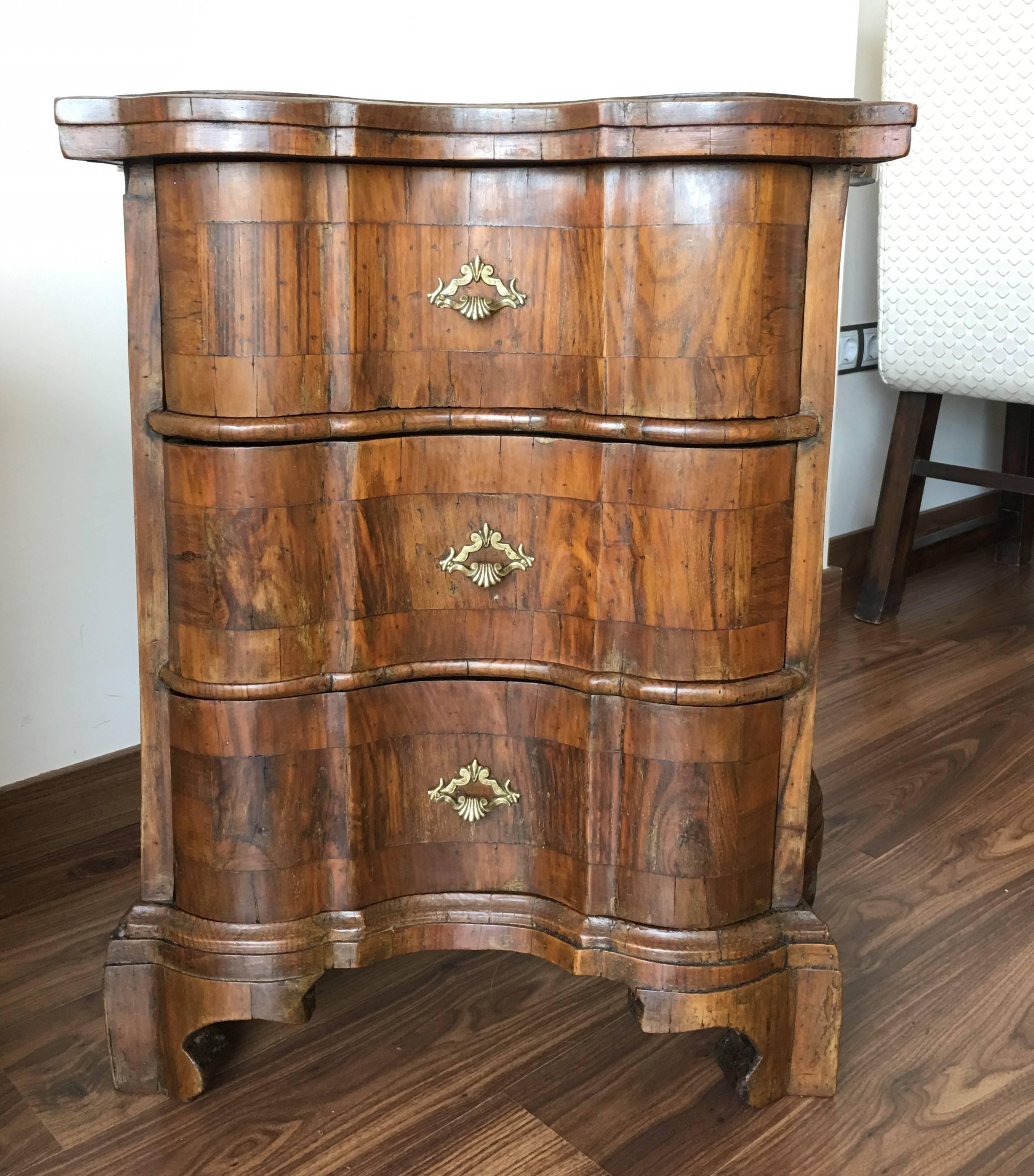 Pair of Italian Burl Walnut and Fruitwood Bedside Commodes, 19th Century 9