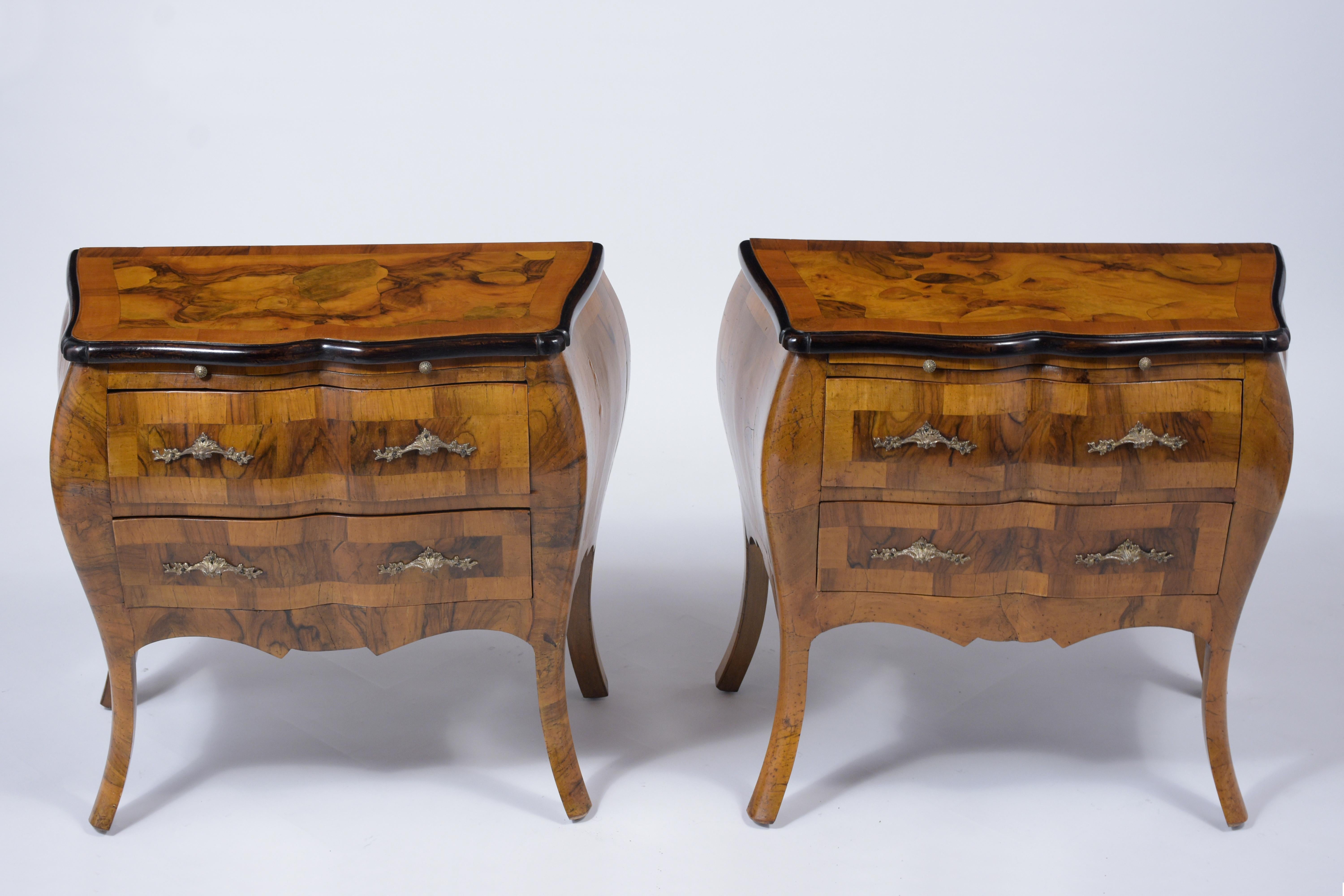 Carved Pair of Italian Burl Nightstands