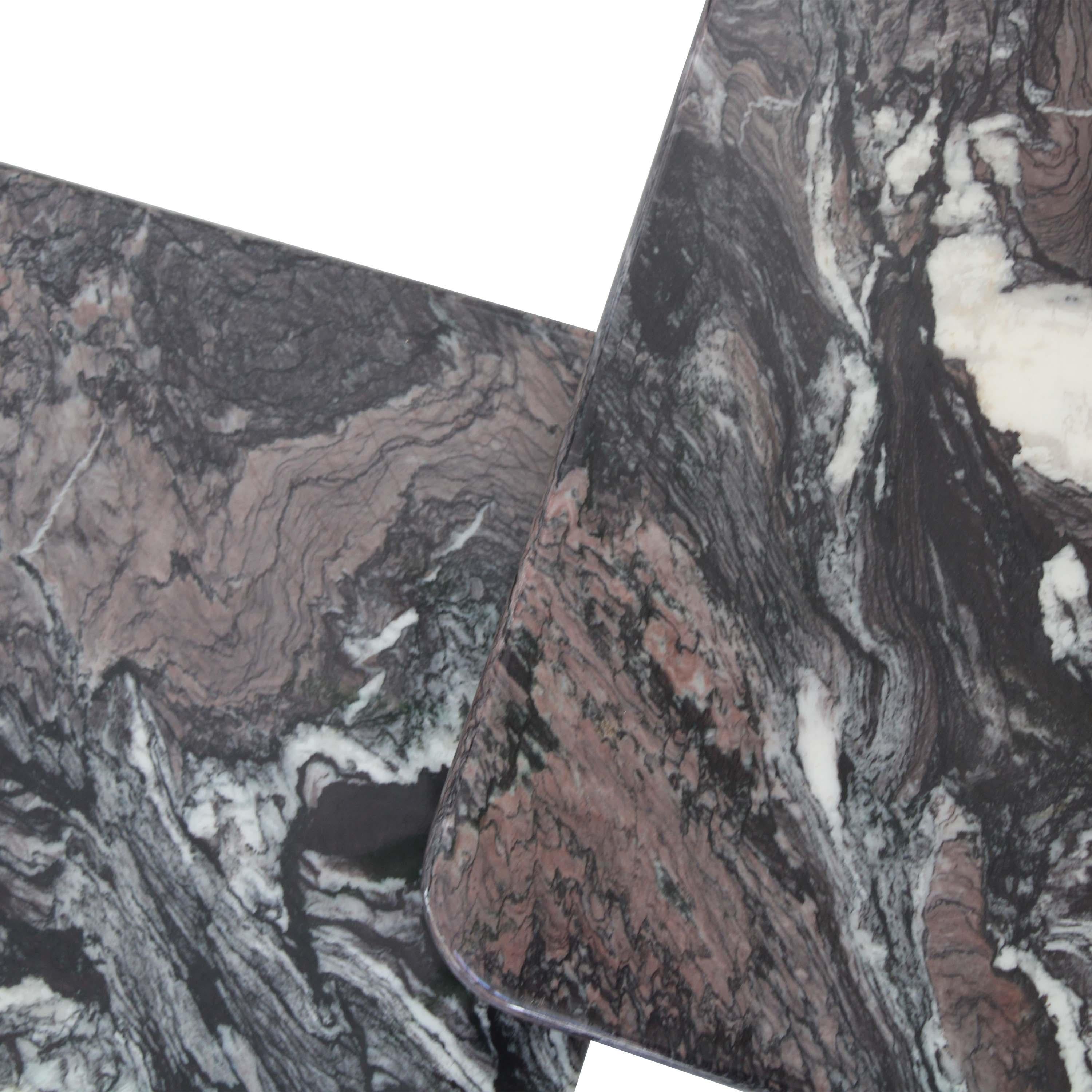 Late 20th Century Pair of Italian Calacatta Cipollino Marble Coffee Tables, 1970s For Sale